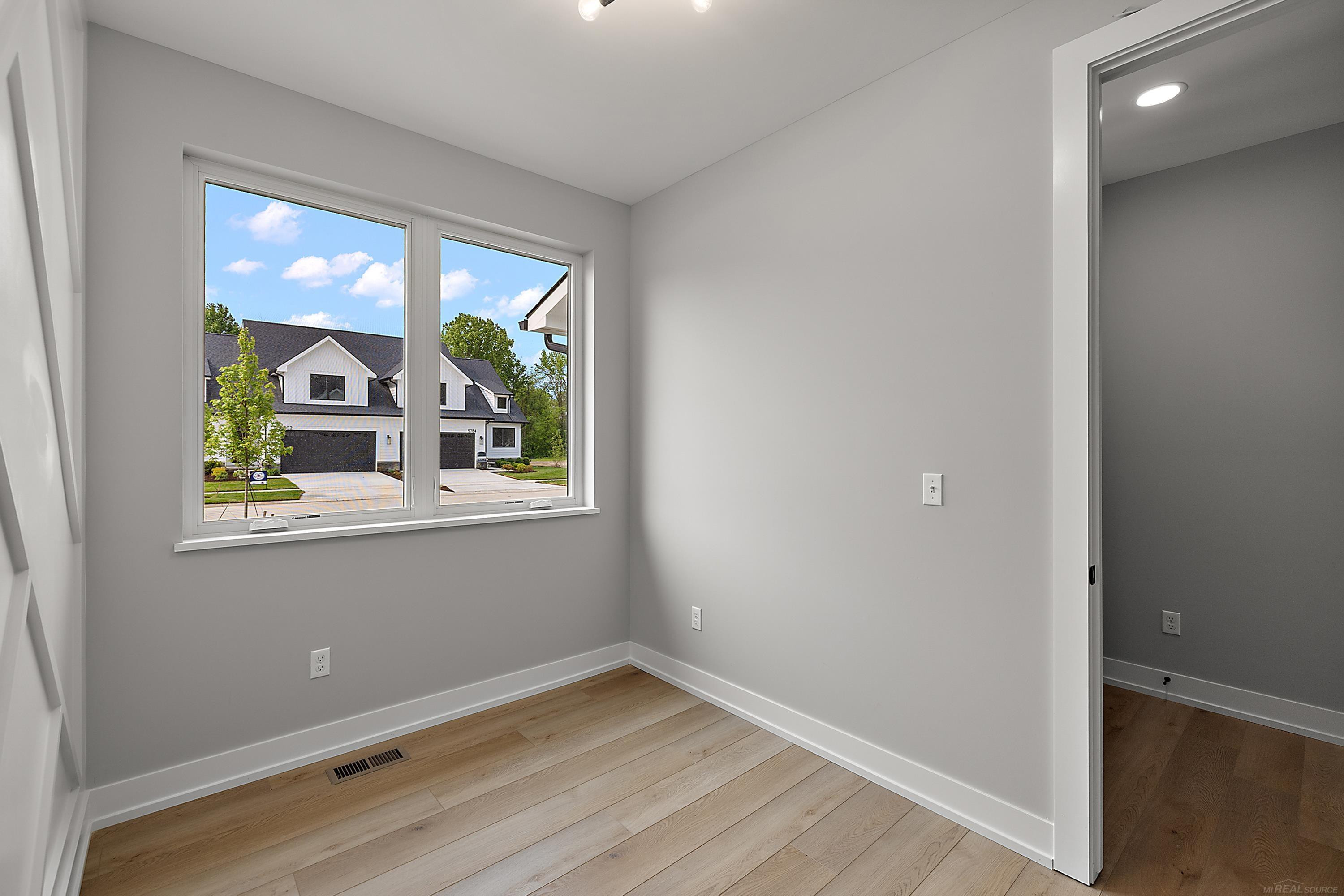 5793 Heights Boulevard, Sterling Heights, MI 48314 — Photo 13