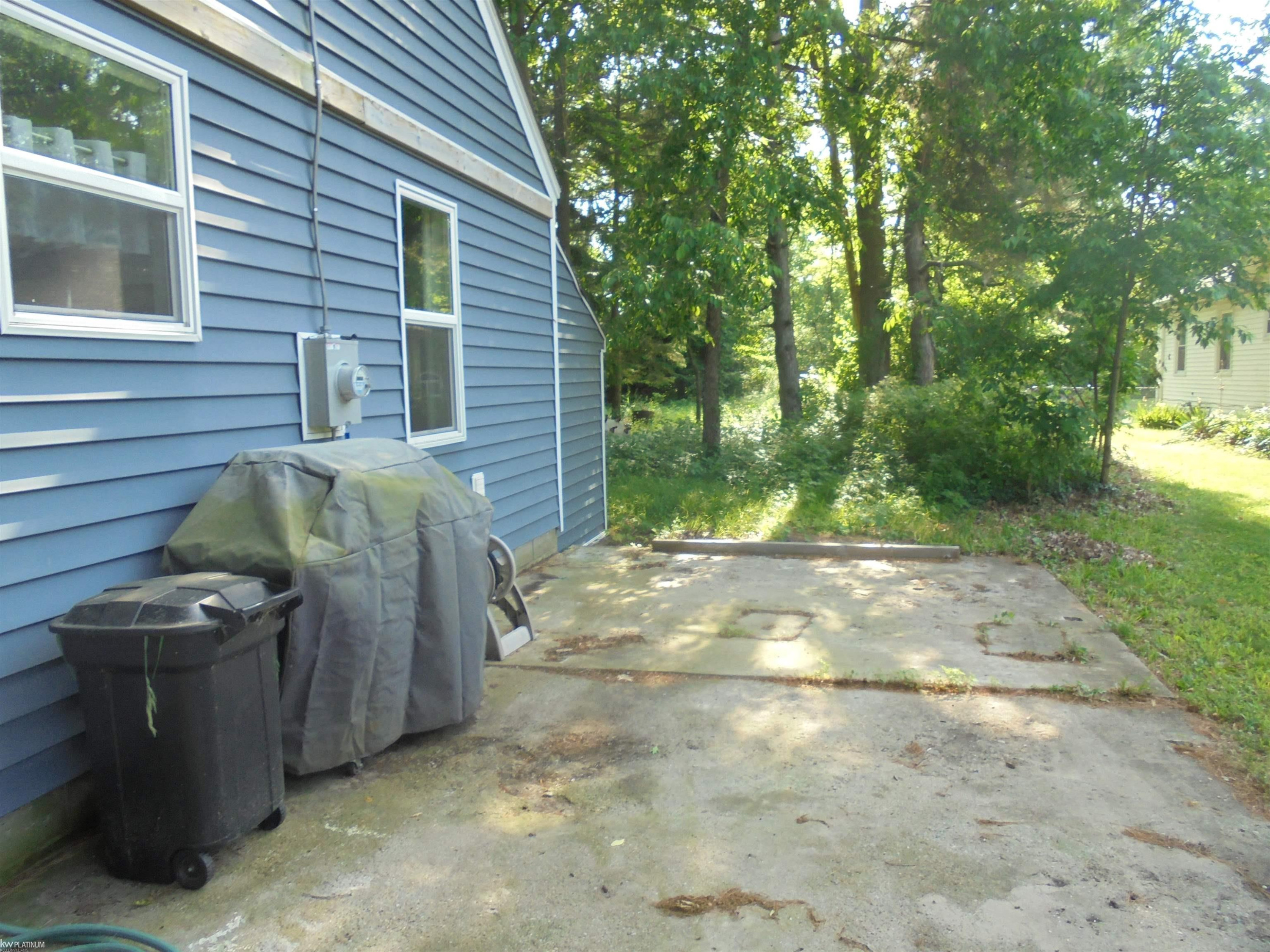 6533 Bunker Road, MI 48059 — Photo 5