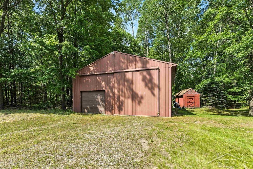 1776 N Seven Mile Road, Sanford, MI 48657 — Photo 16