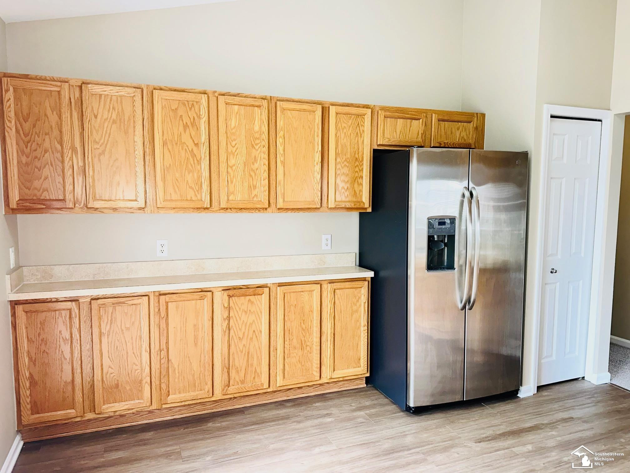 26687 Kirkway Circle, MI 48183 — Photo 10