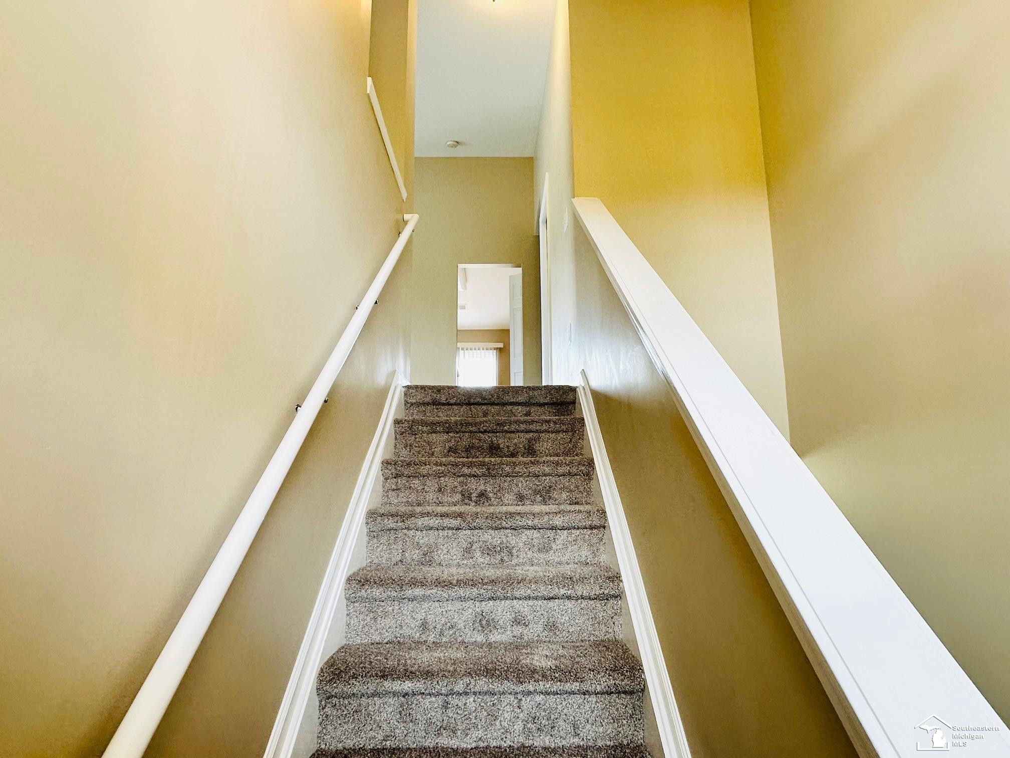 26687 Kirkway Circle, MI 48183 — Photo 32