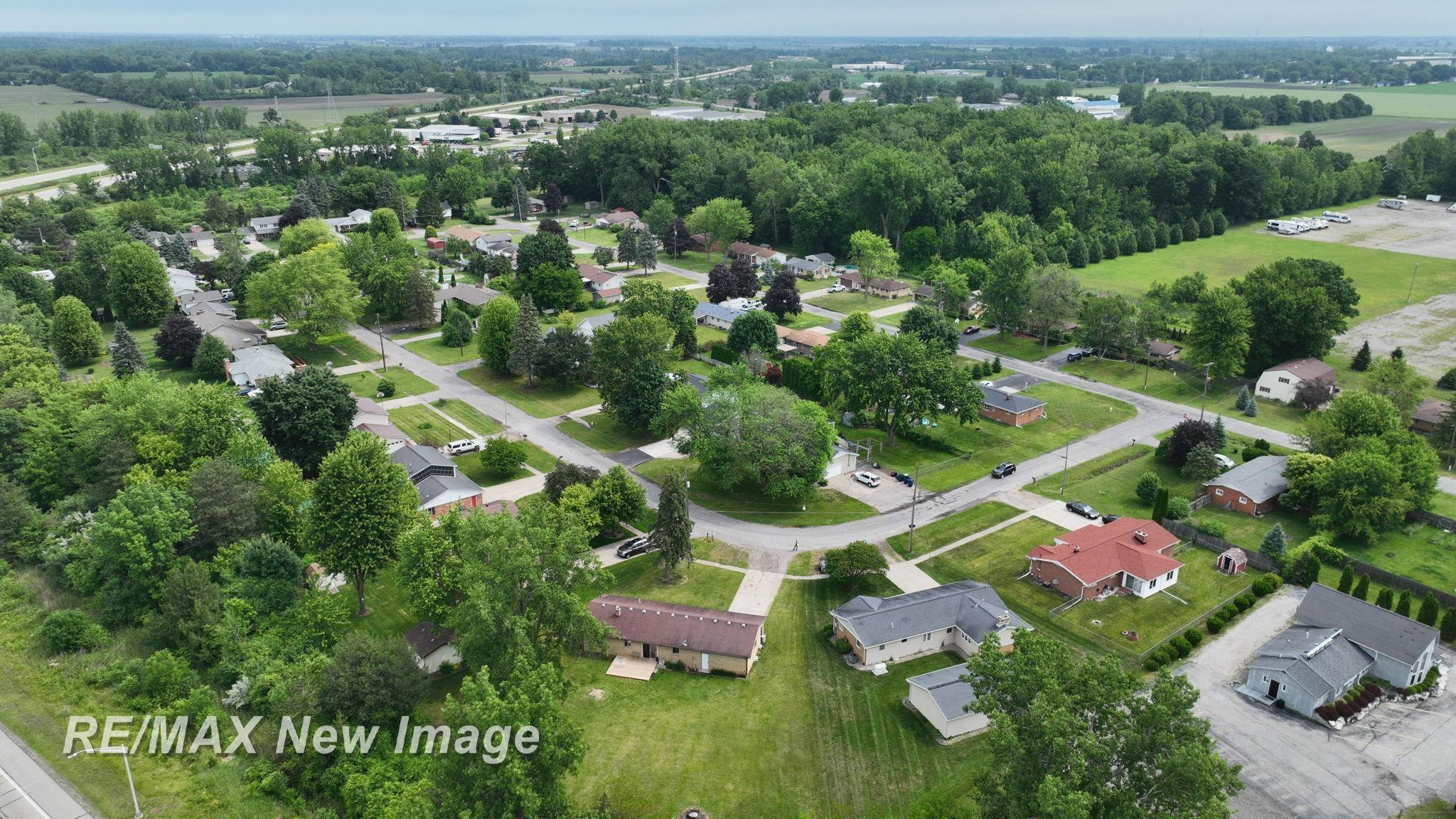 5071 Heidi Lane, Saginaw, MI 48604 — Photo 34