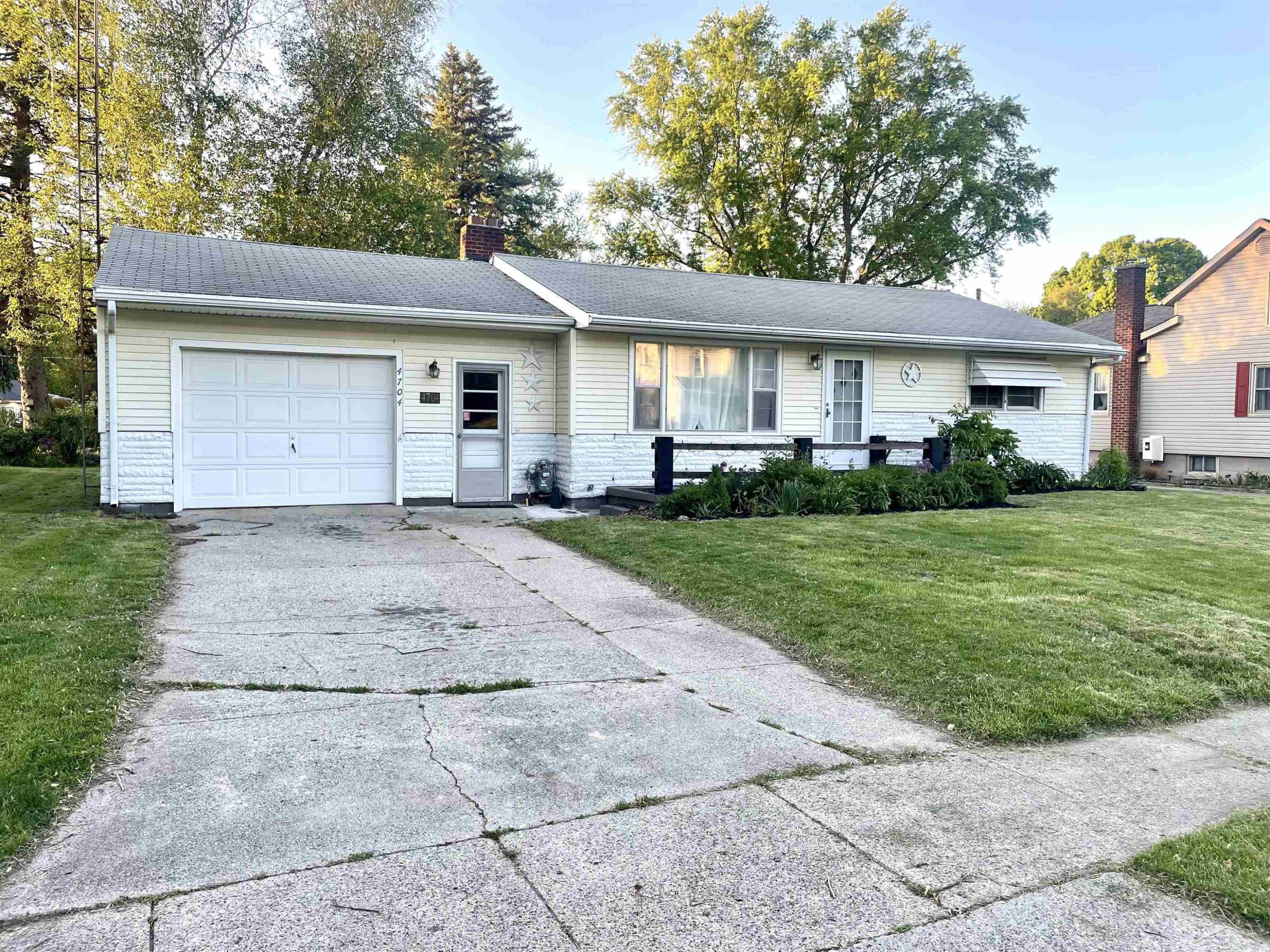 4704 Bishop Street, Millington, MI 48746 — front exterior
