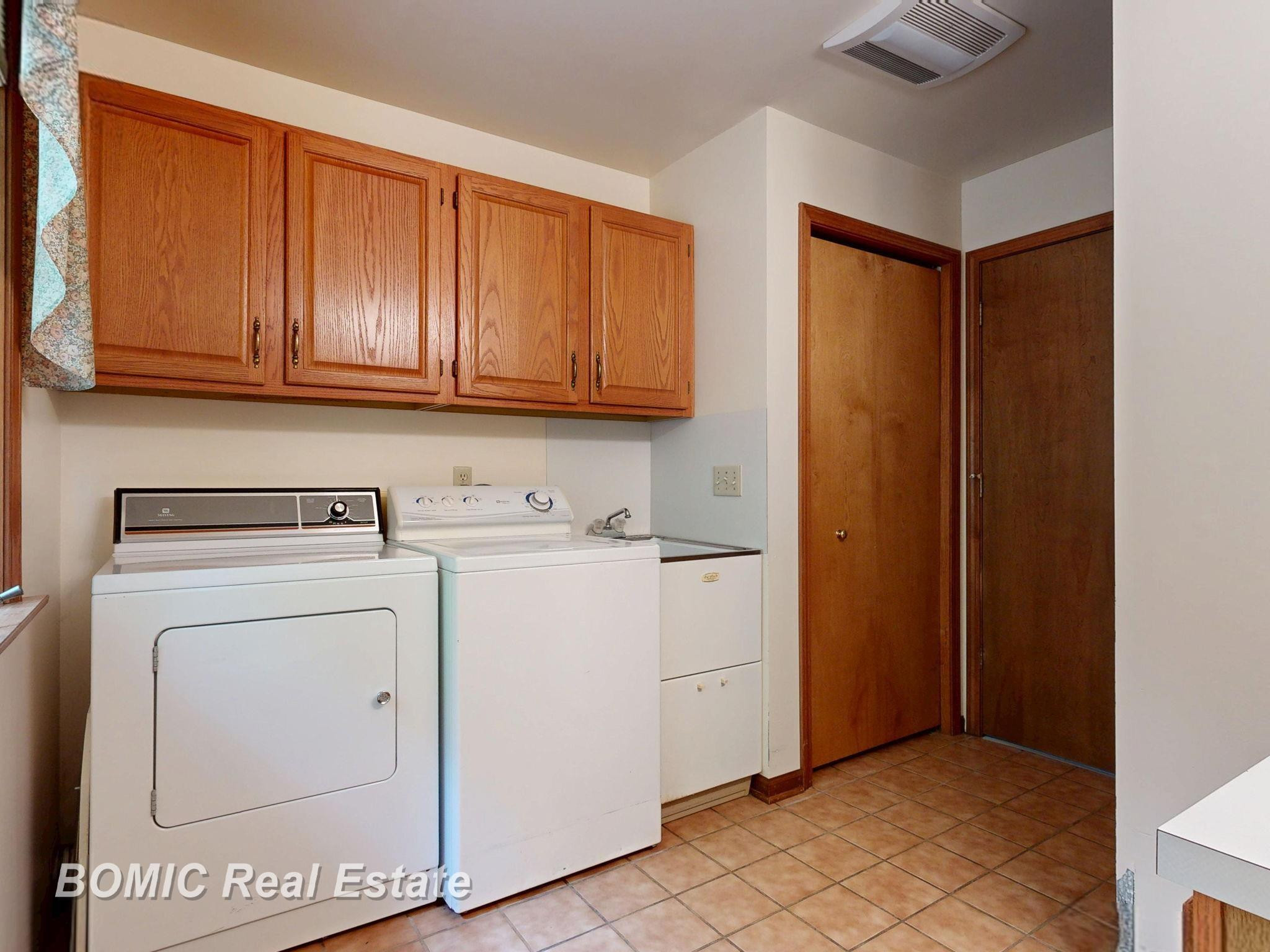 3590 Airport Road, Bridgeport, MI 48722 — Photo 11