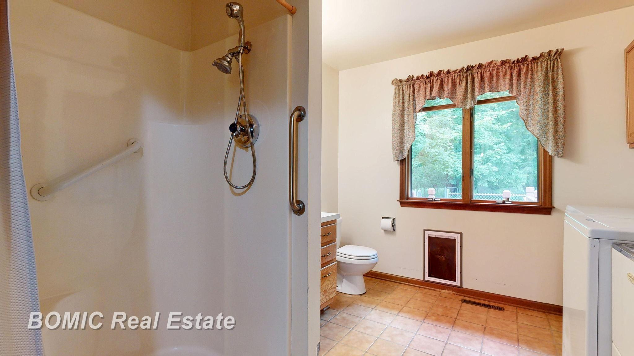 3590 Airport Road, Bridgeport, MI 48722 — Photo 20