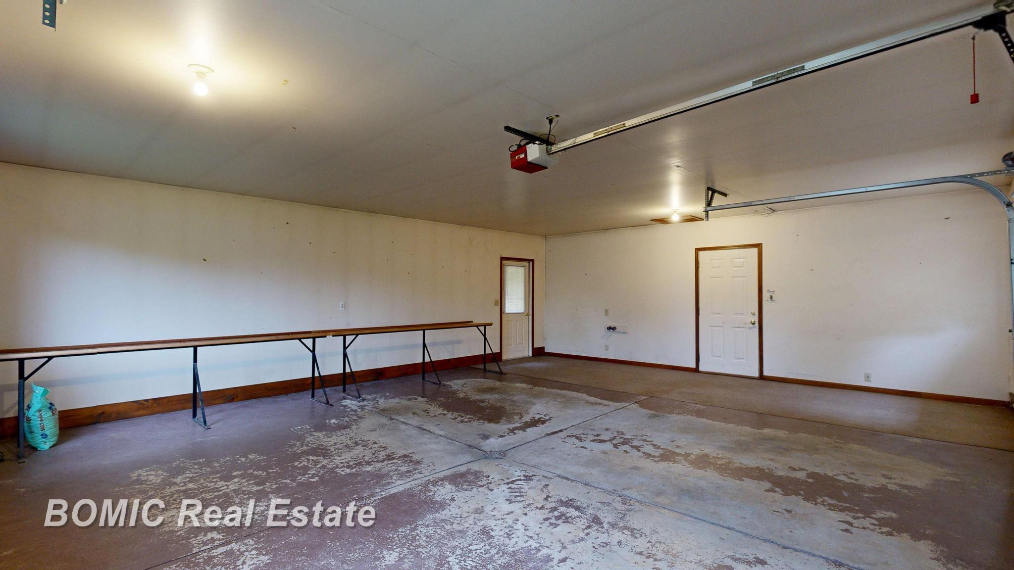 3590 Airport Road, Bridgeport, MI 48722 — Photo 31
