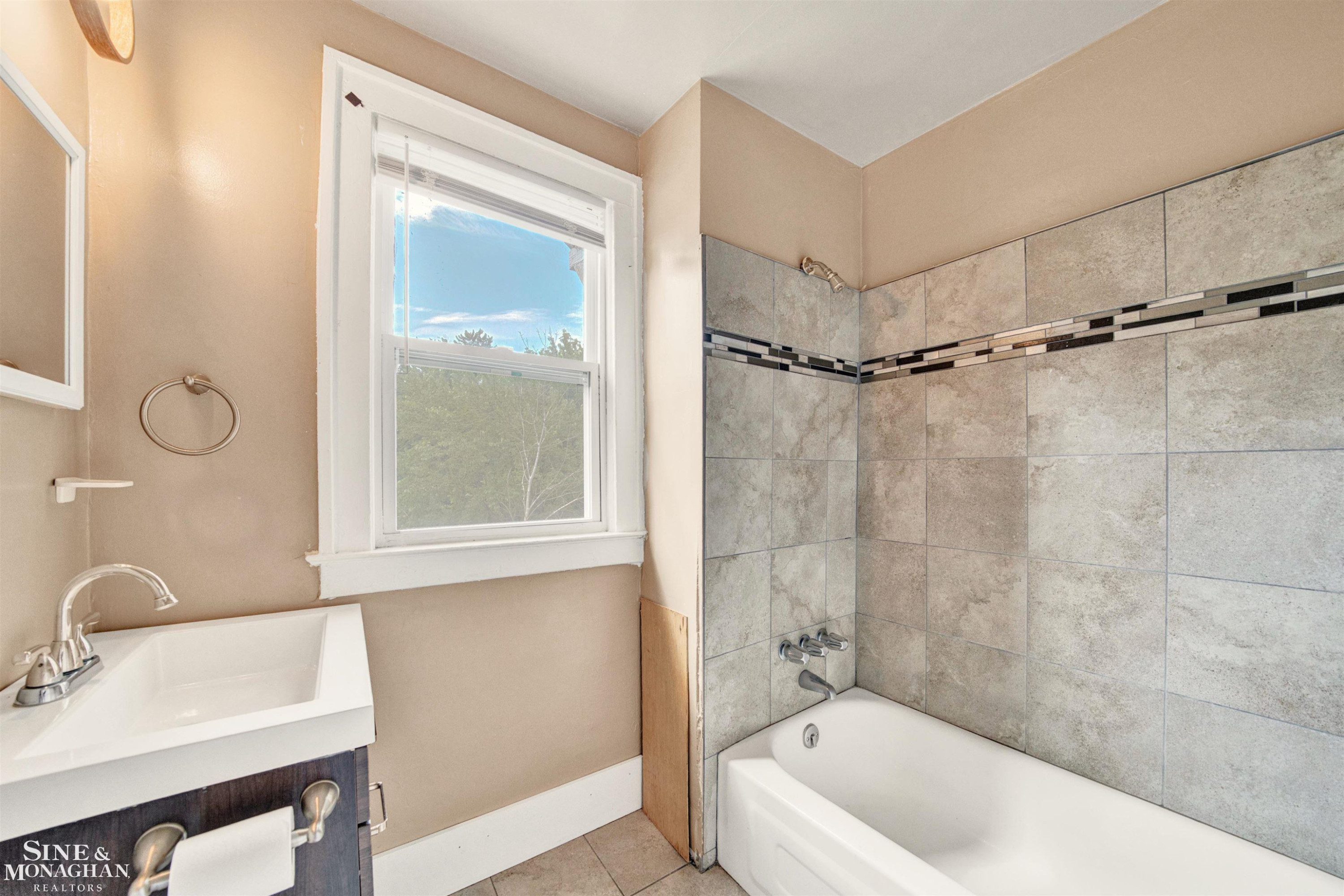 471 Manistique Street, Detroit, MI 48215 — Photo 17