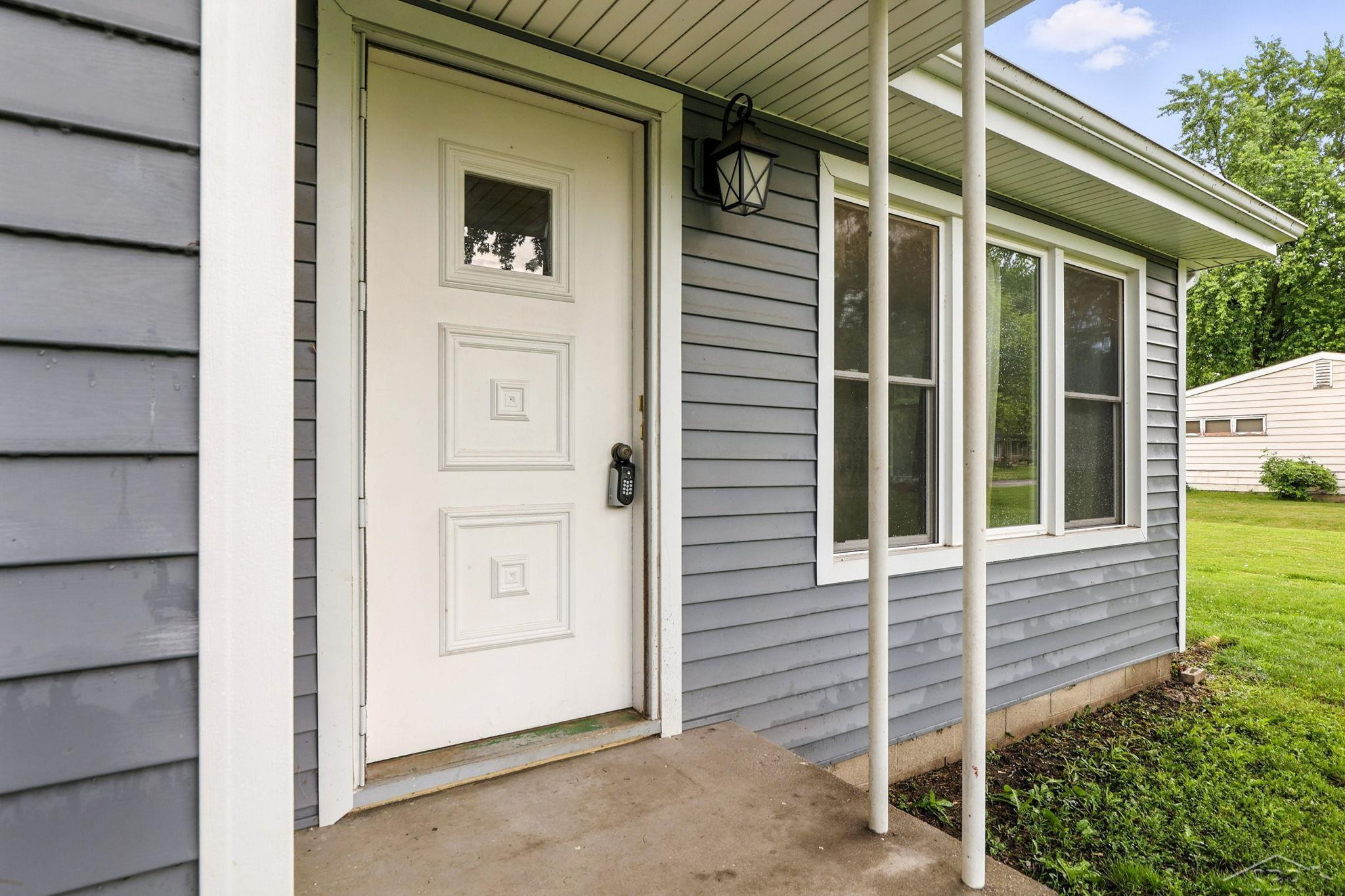 622 W Fisher Street, Saginaw, MI 48604 — Photo 2