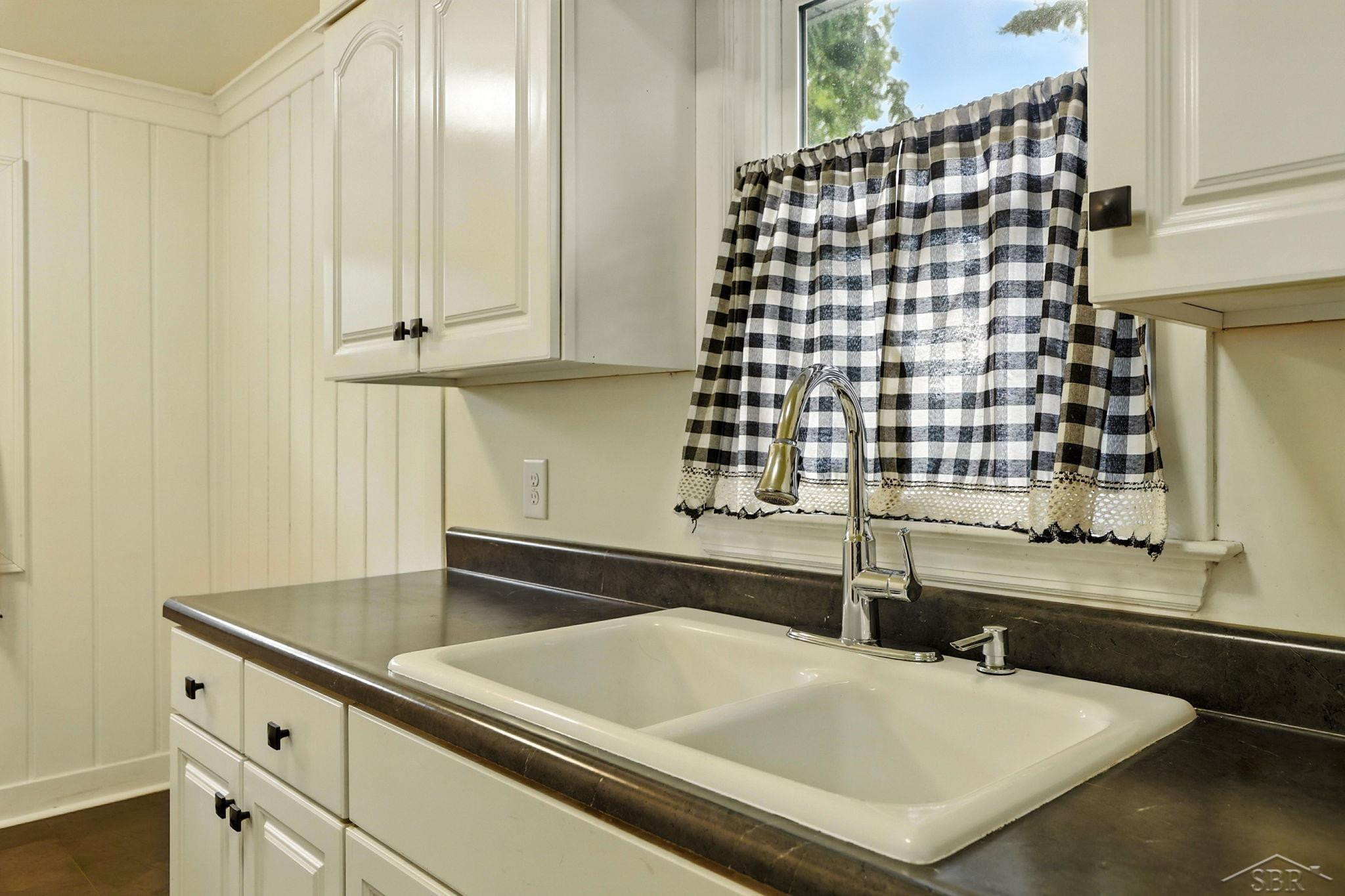 622 W Fisher Street, Saginaw, MI 48604 — Photo 8