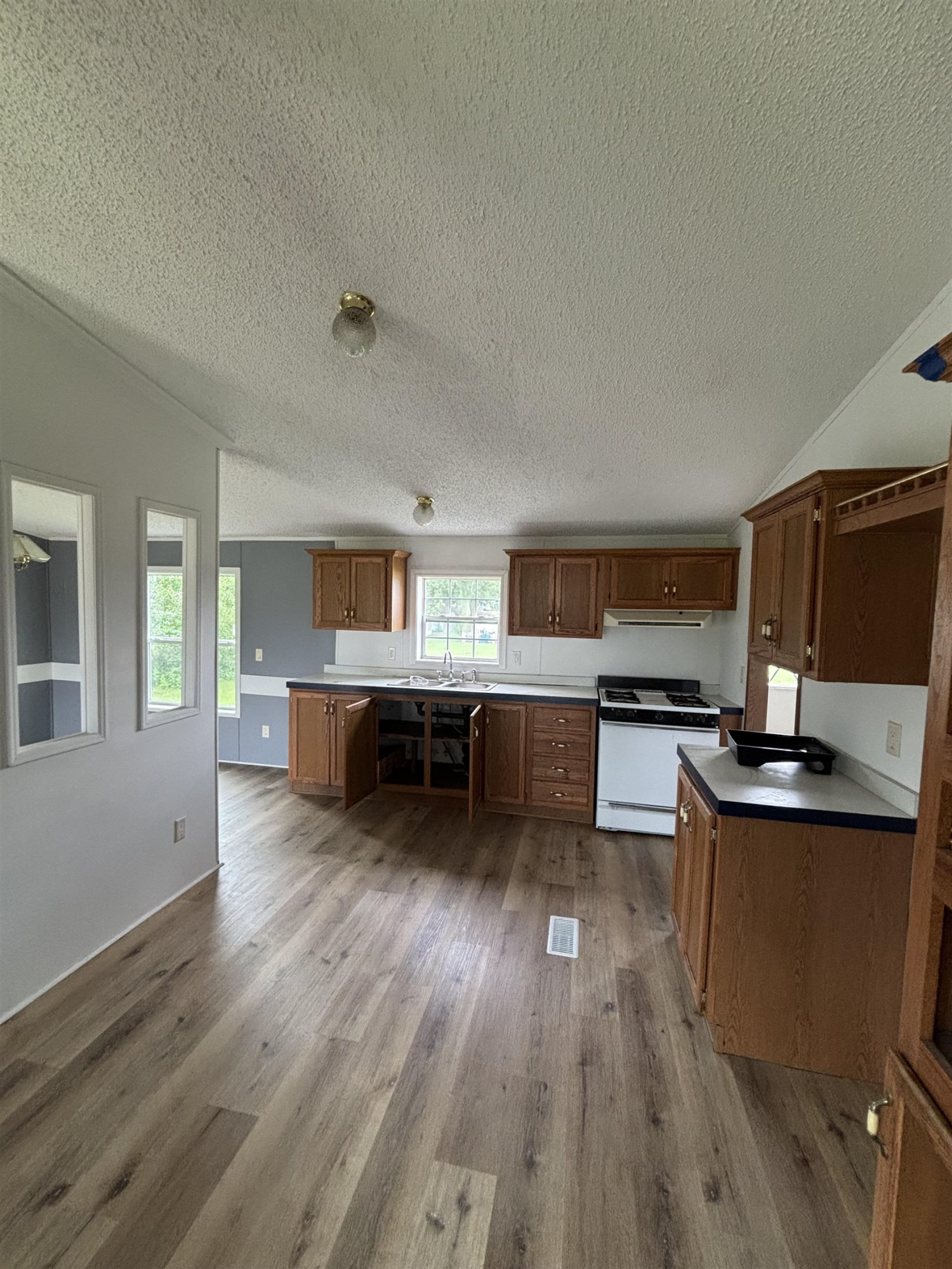5447 WILLOW Drive, Croswell, MI 48422 — Photo 5