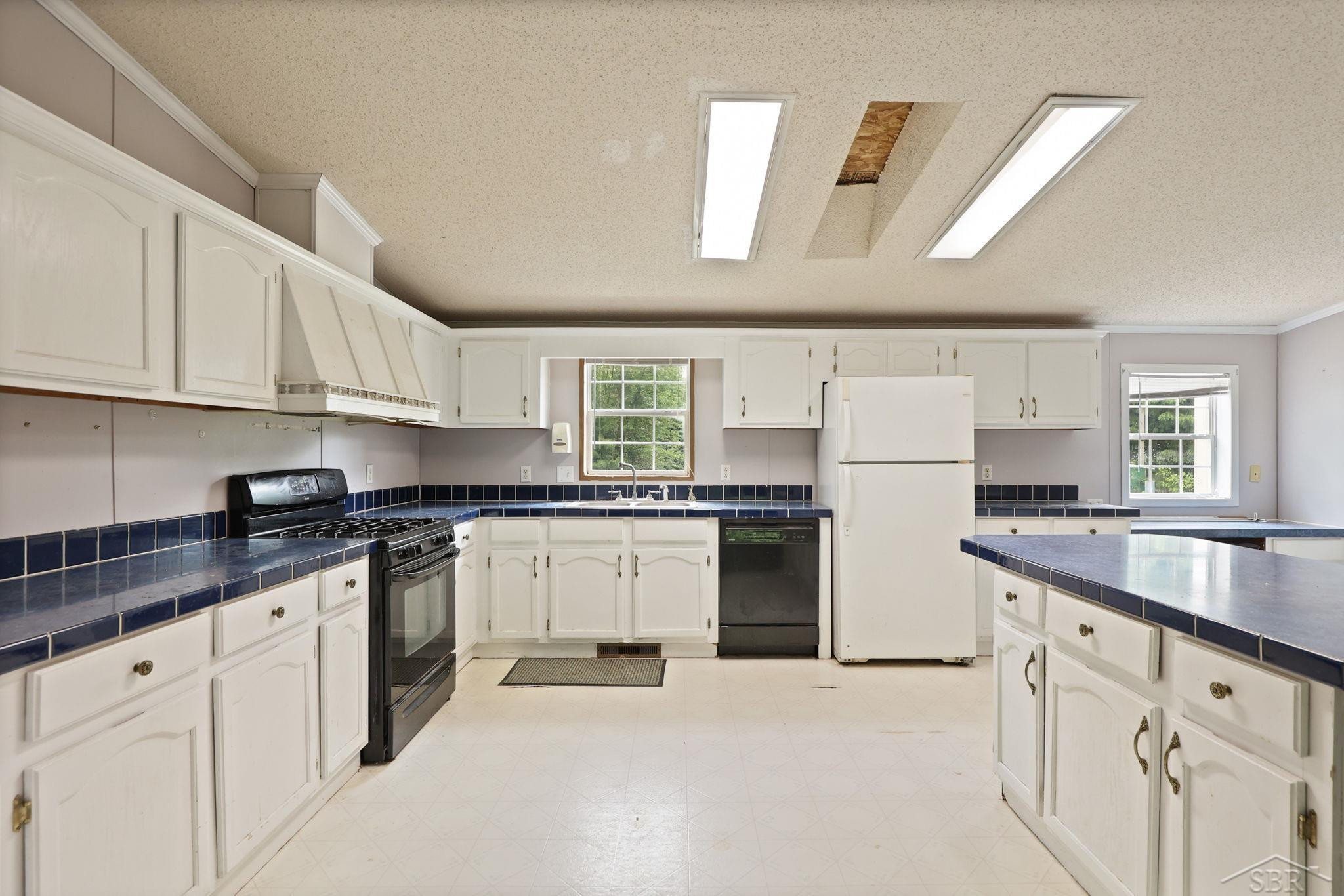 445 W Snover Road Road, MI 48744 — Photo 7