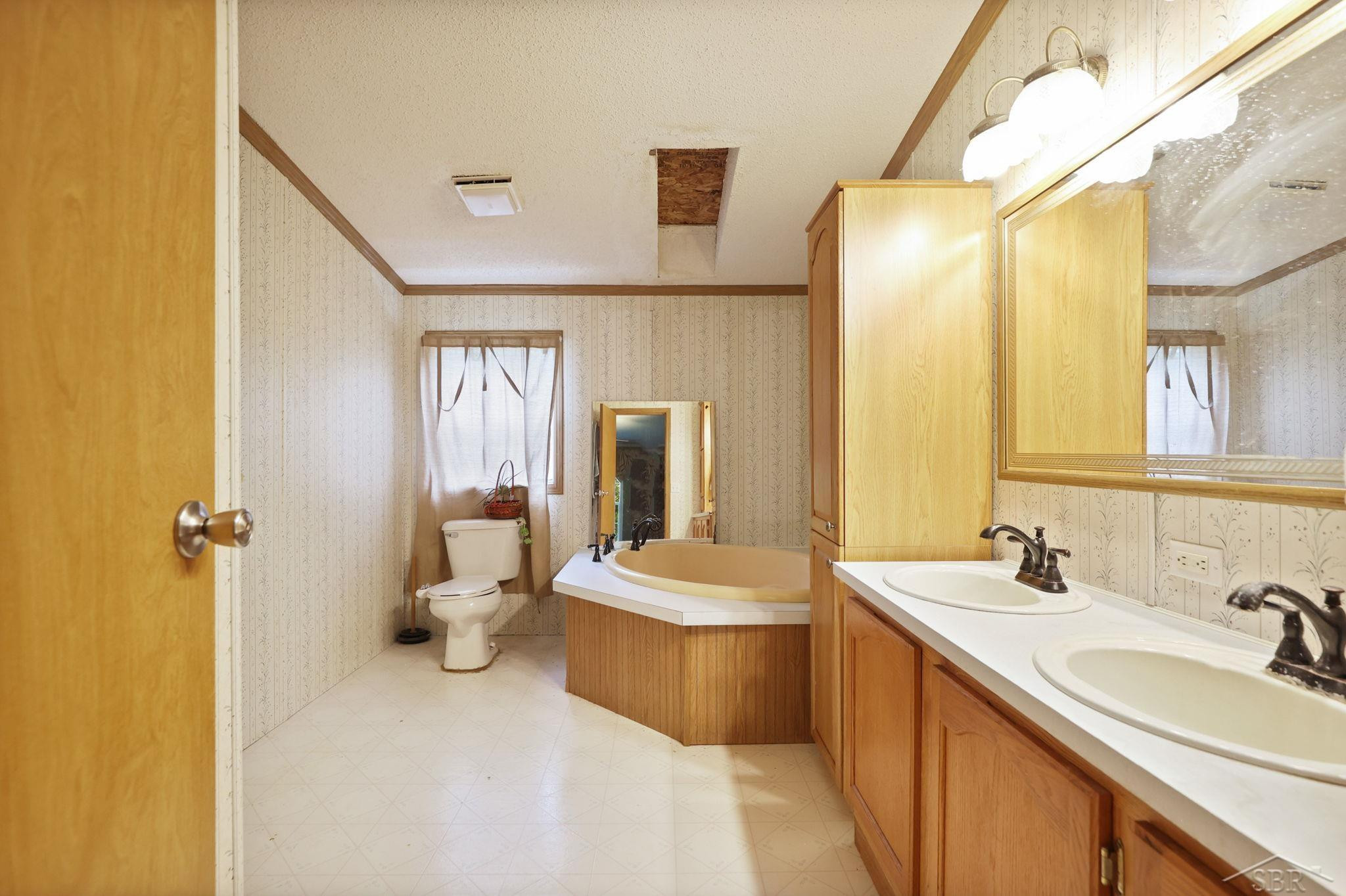 445 W Snover Road Road, MI 48744 — Photo 12