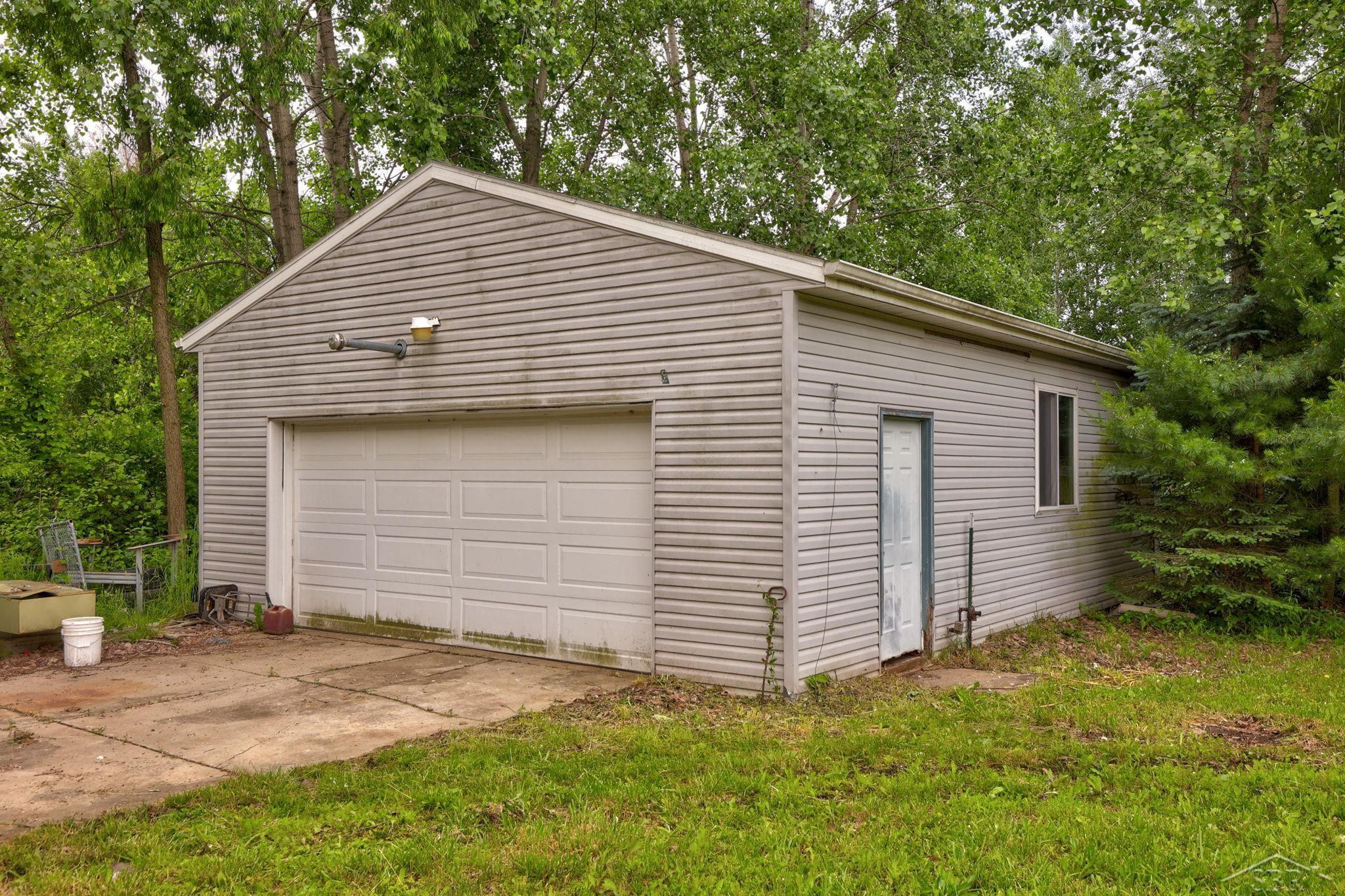 445 W Snover Road Road, MI 48744 — Photo 20