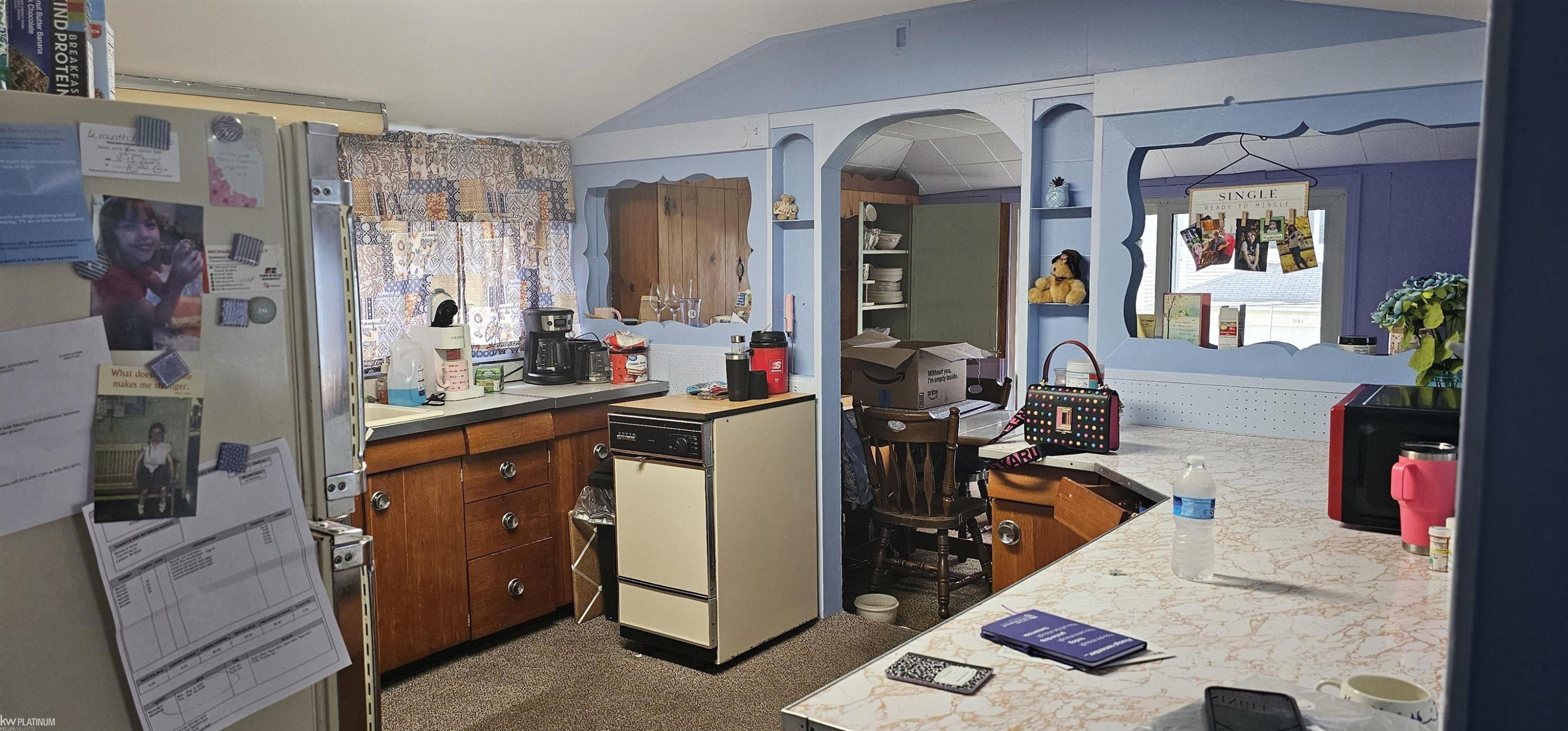 7152 Hillcrest Drive, Lakeport, MI 48059 — Photo 9