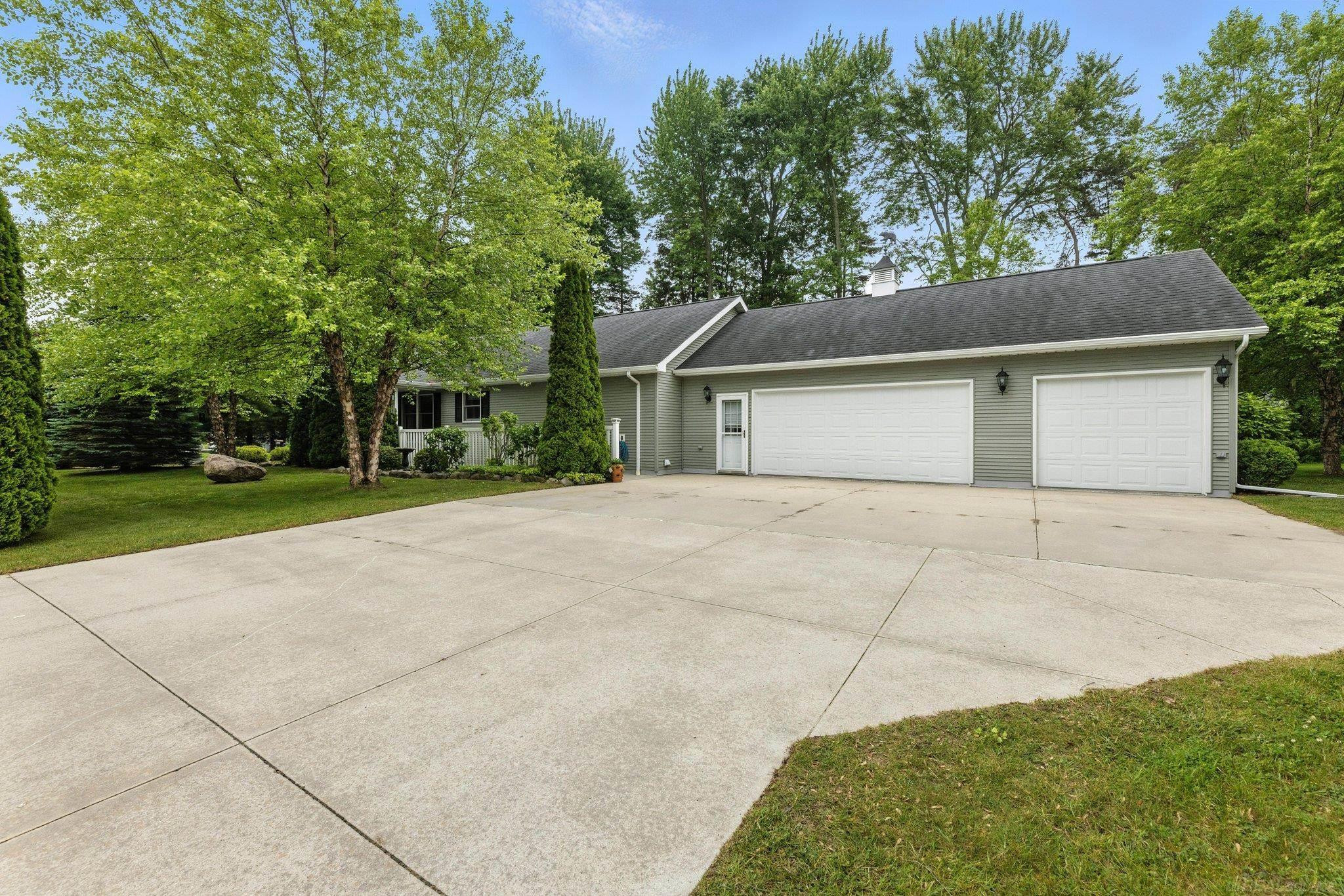 7084 Ontario Street, Port Sanilac, MI 48469 — Photo 3