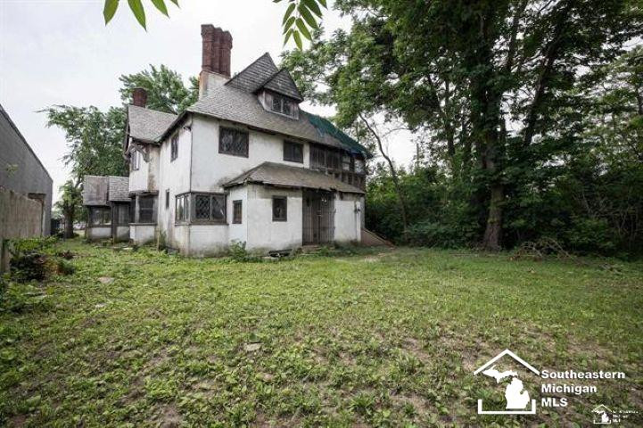 1989 W Grand Boulevard, Detroit, MI 48208 — Photo 2