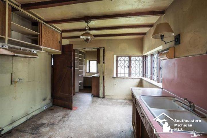 1989 W Grand Boulevard, Detroit, MI 48208 — Photo 8