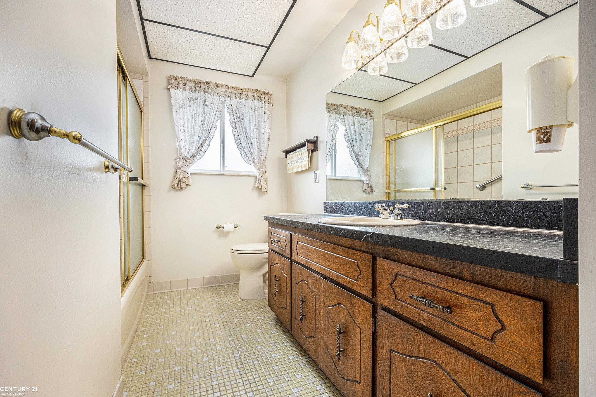 8877 Marr Road, MI 48003 — Photo 16
