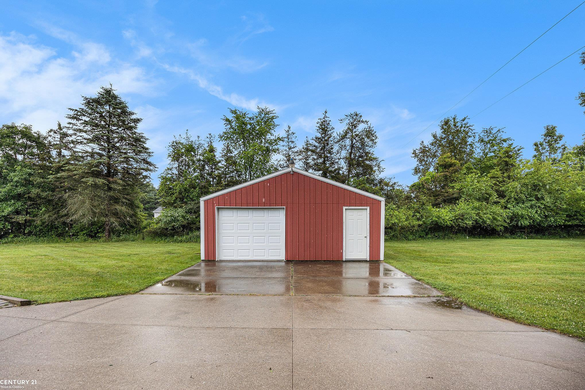 8877 Marr Road, MI 48003 — Photo 24