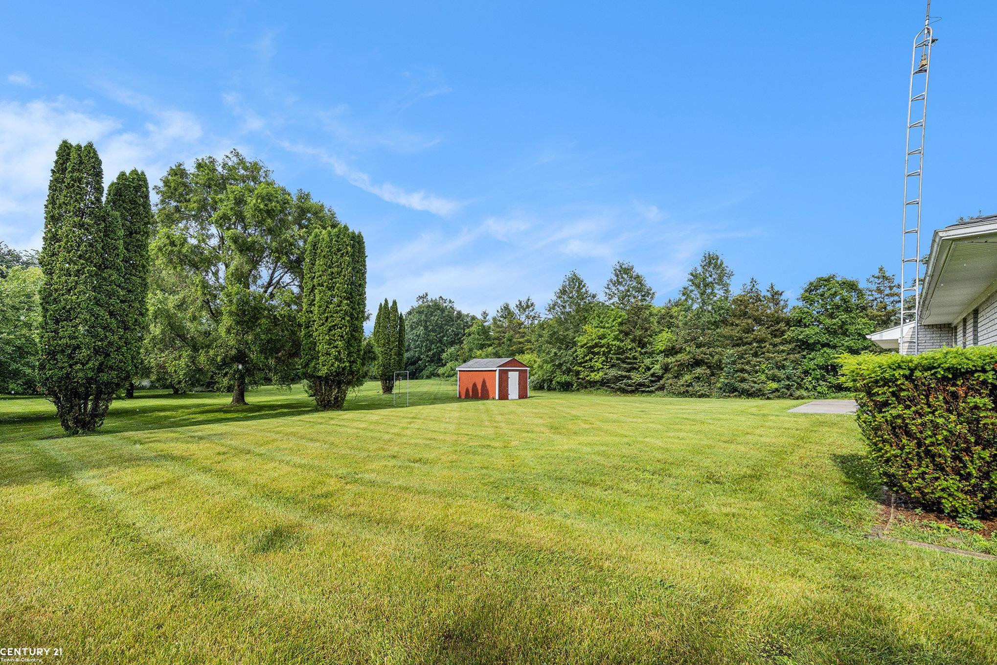 8877 Marr Road, MI 48003 — Photo 26