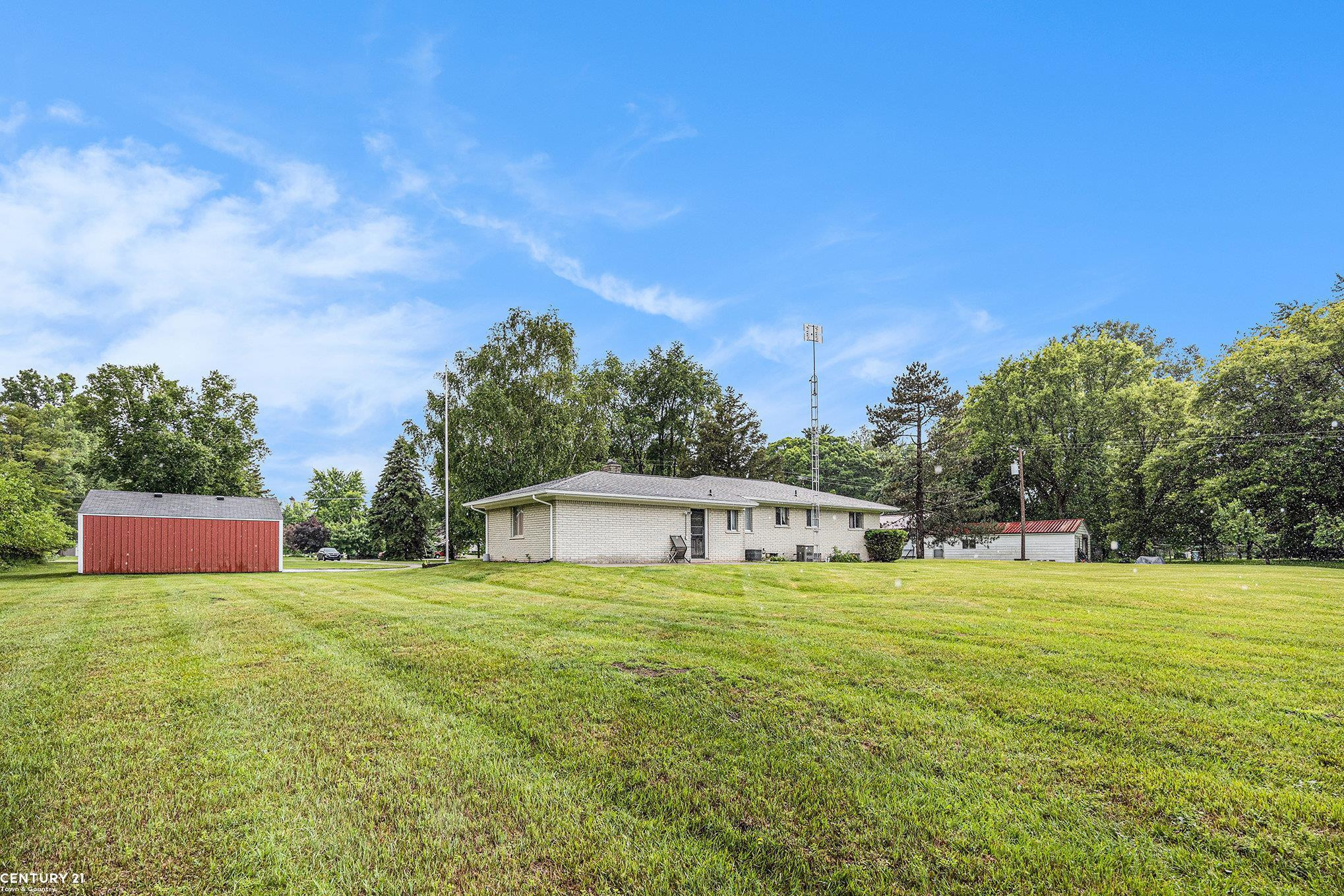 8877 Marr Road, MI 48003 — Photo 28