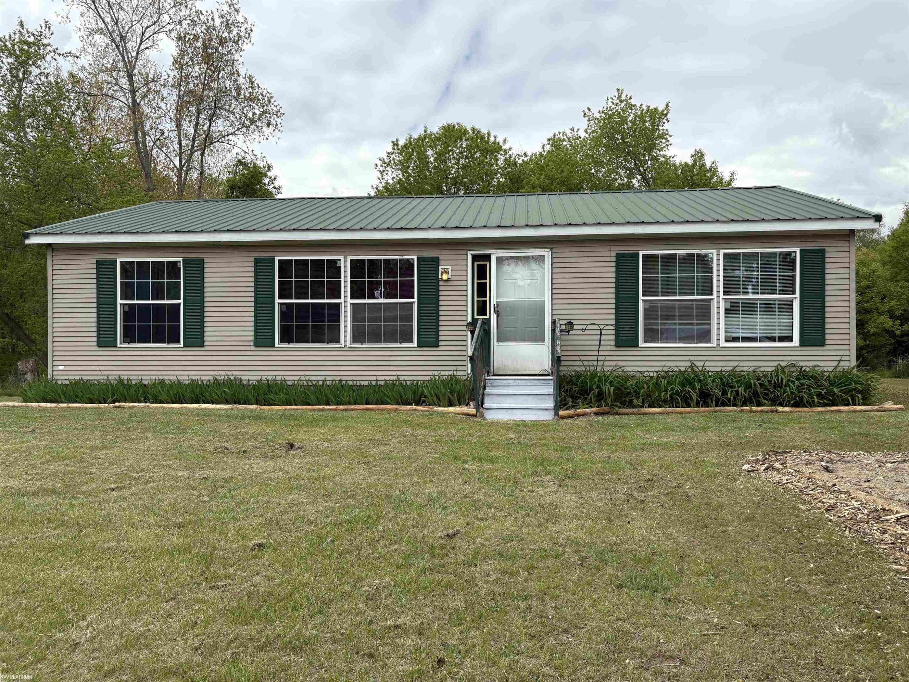 3679 Lakeshore Road, Deckerville, MI 48427 — front exterior