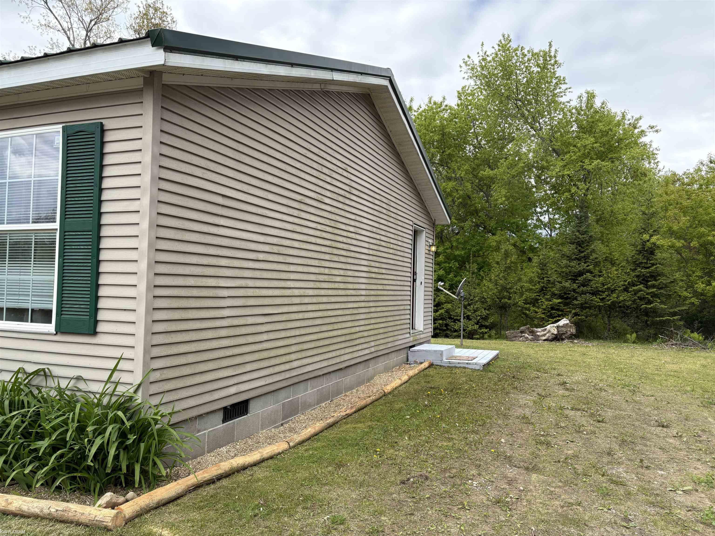 3679 Lakeshore Road, Deckerville, MI 48427 — Photo 6