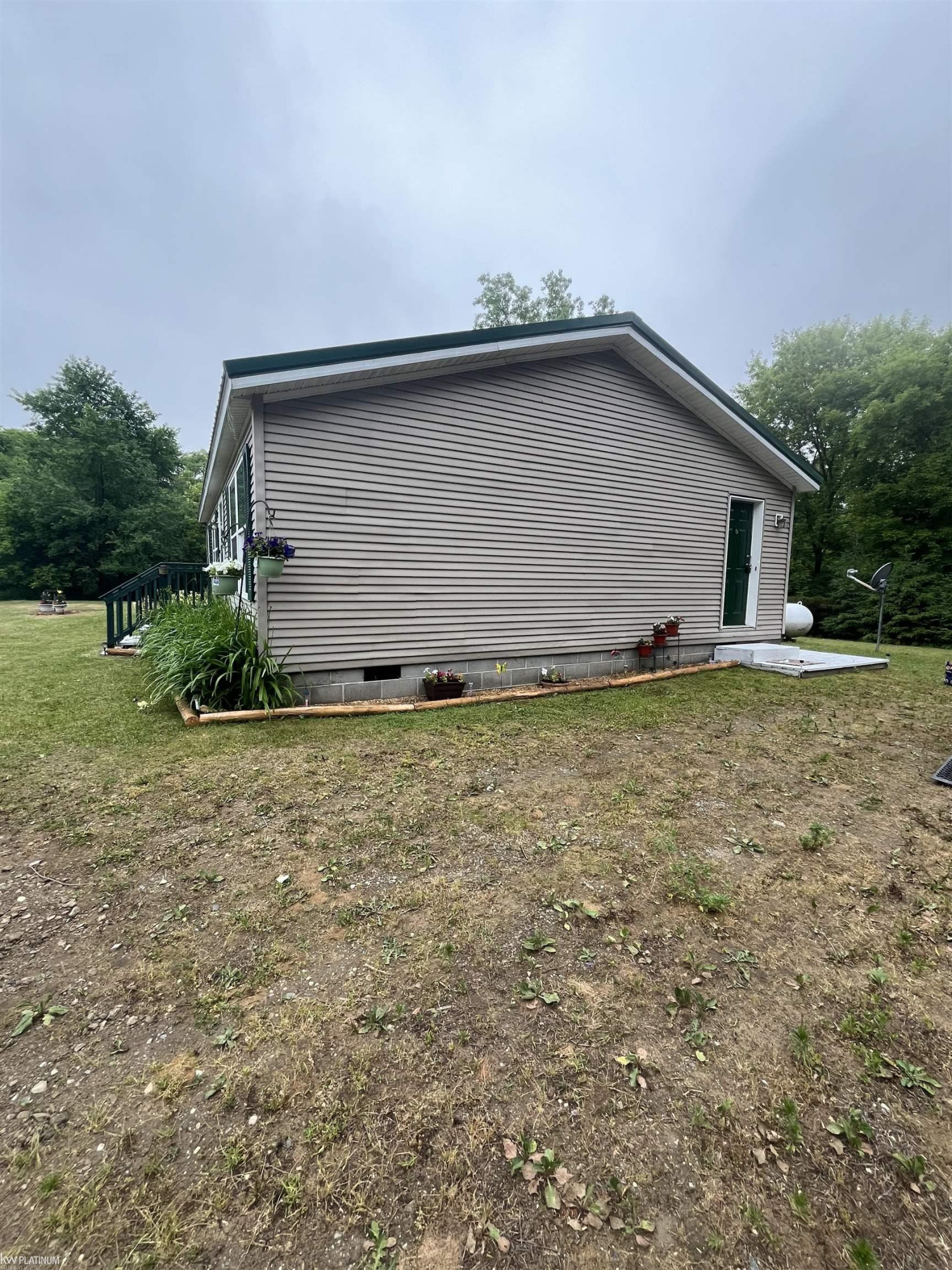 3679 Lakeshore Road, Deckerville, MI 48427 — Photo 10