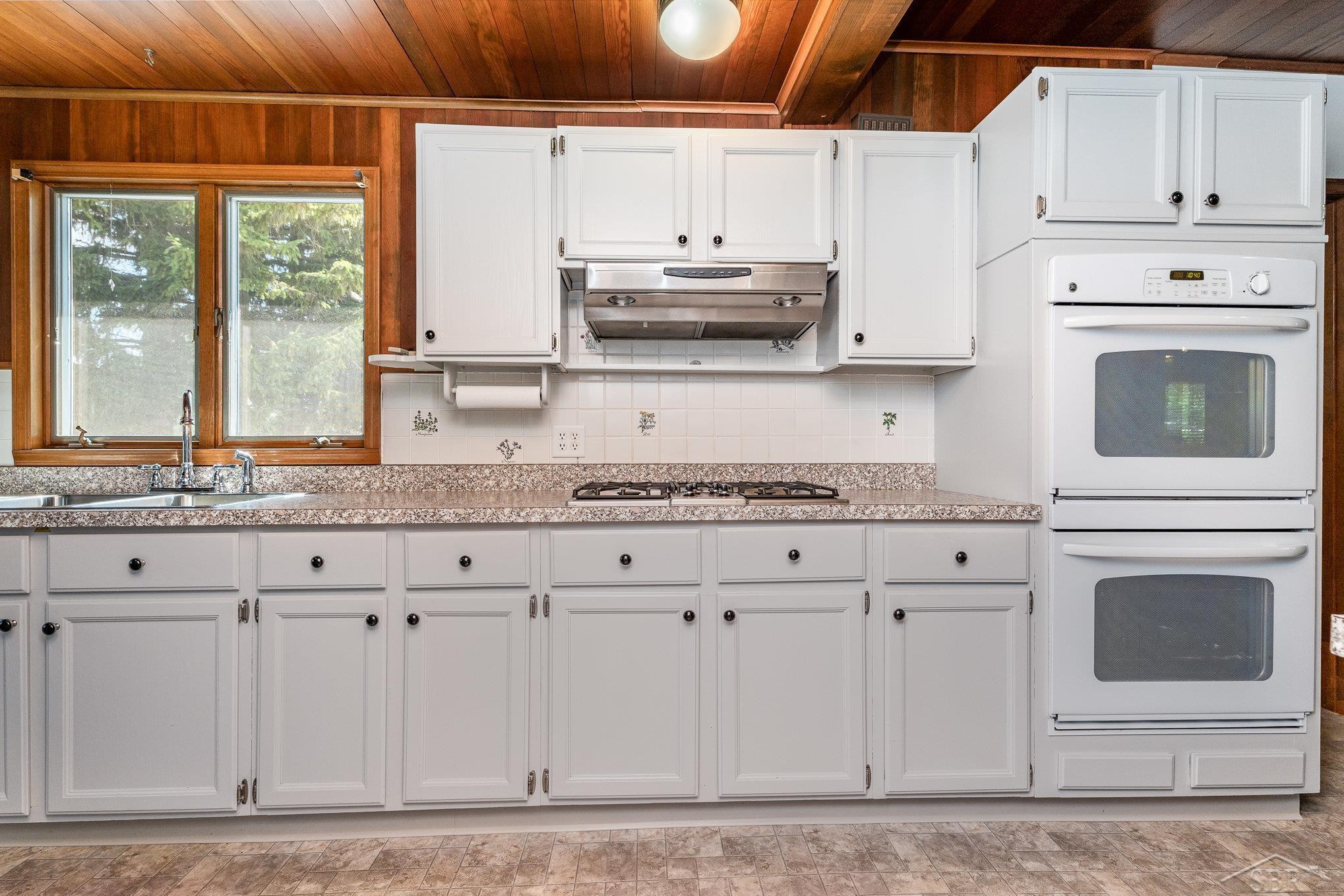 250 N Pine Street, Hemlock, MI 48626 — Photo 8