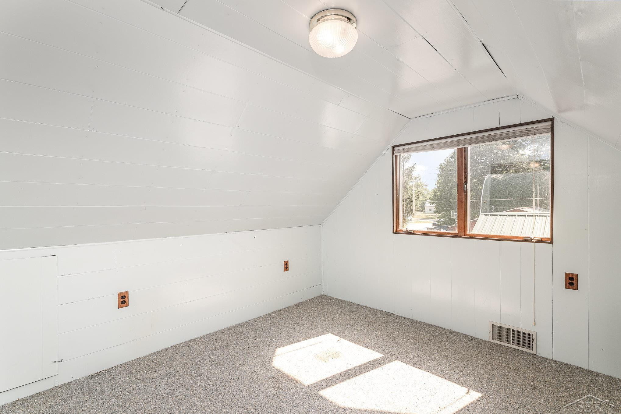 250 N Pine Street, Hemlock, MI 48626 — Photo 15