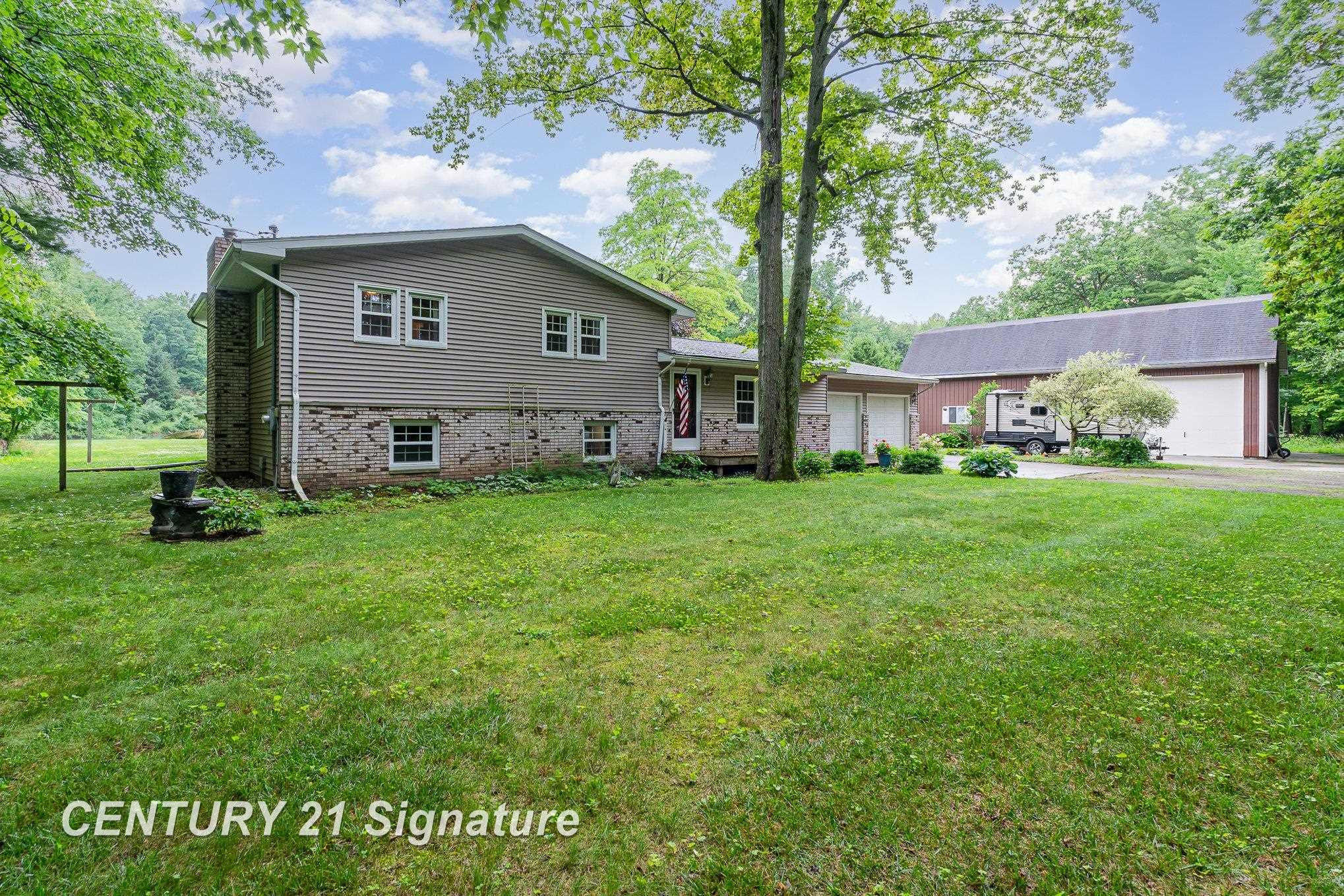 15521 Ithaca Road, Saint Charles, MI 48655 — Photo 2