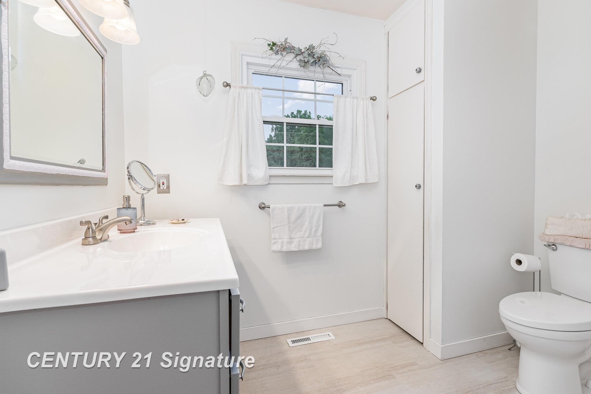 15521 Ithaca Road, Saint Charles, MI 48655 — Photo 13