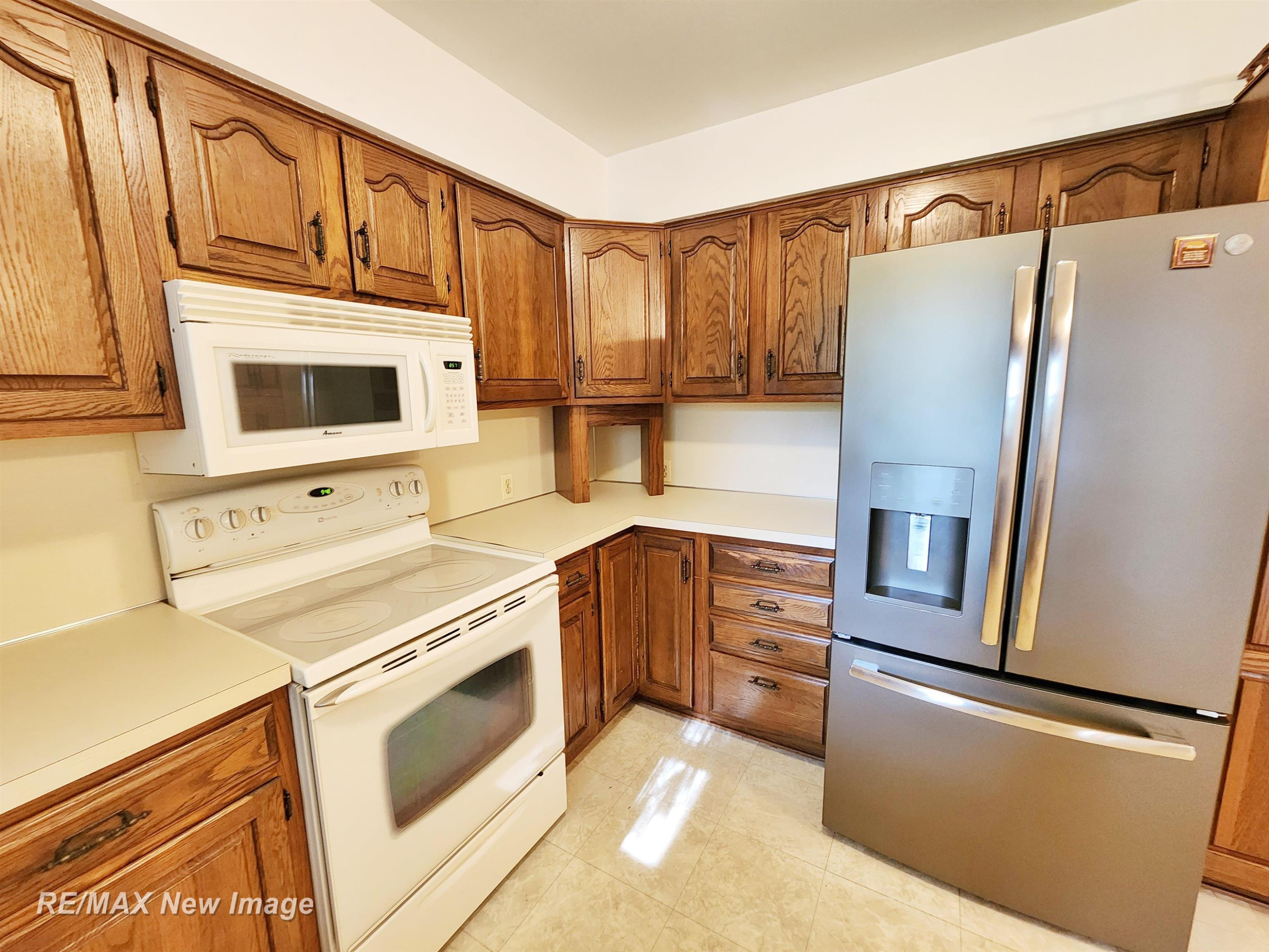504 Abingdon Street, Chesaning, MI 48616 — Photo 13