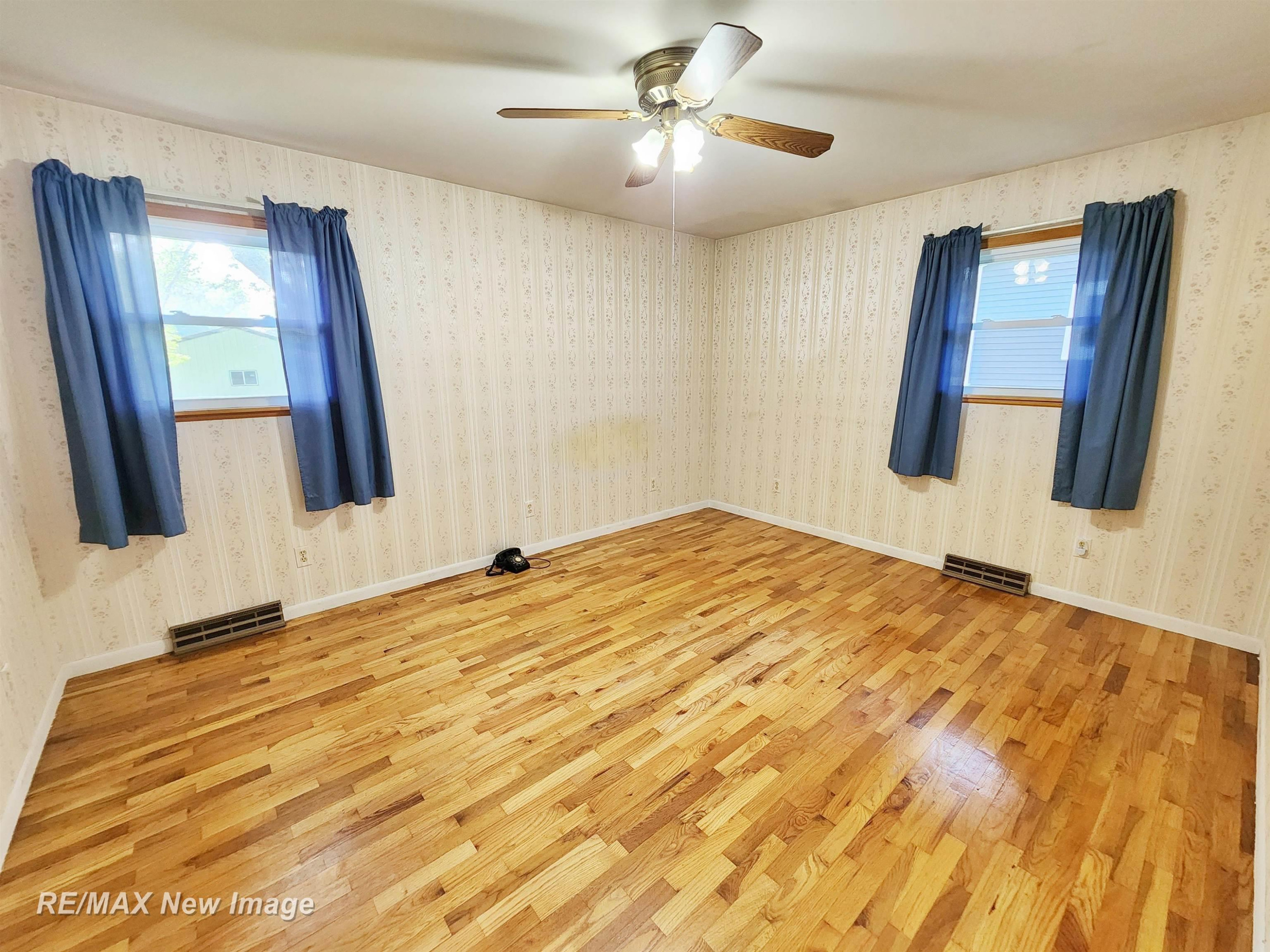 504 Abingdon Street, Chesaning, MI 48616 — Photo 21