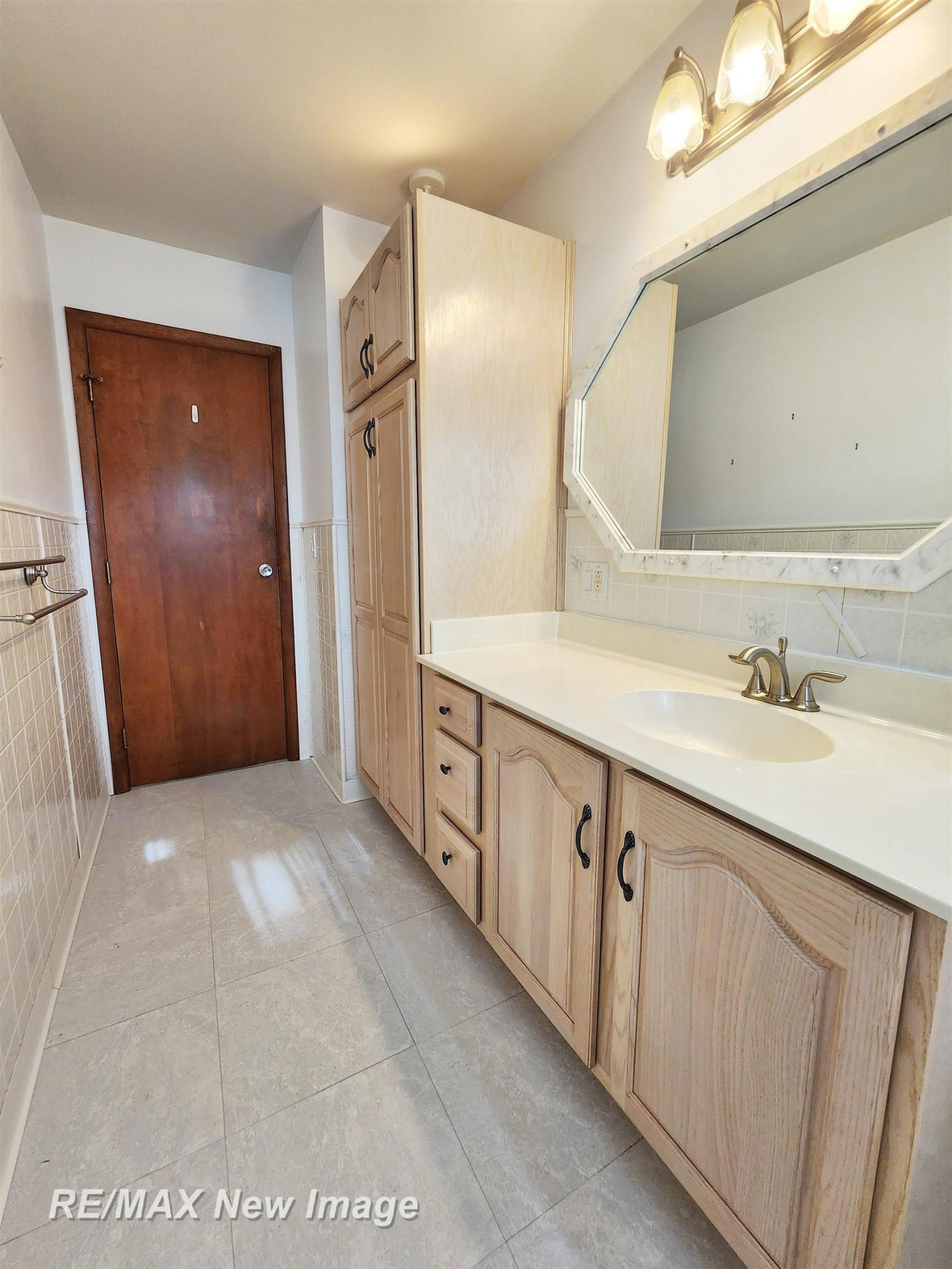 504 Abingdon Street, Chesaning, MI 48616 — Photo 27