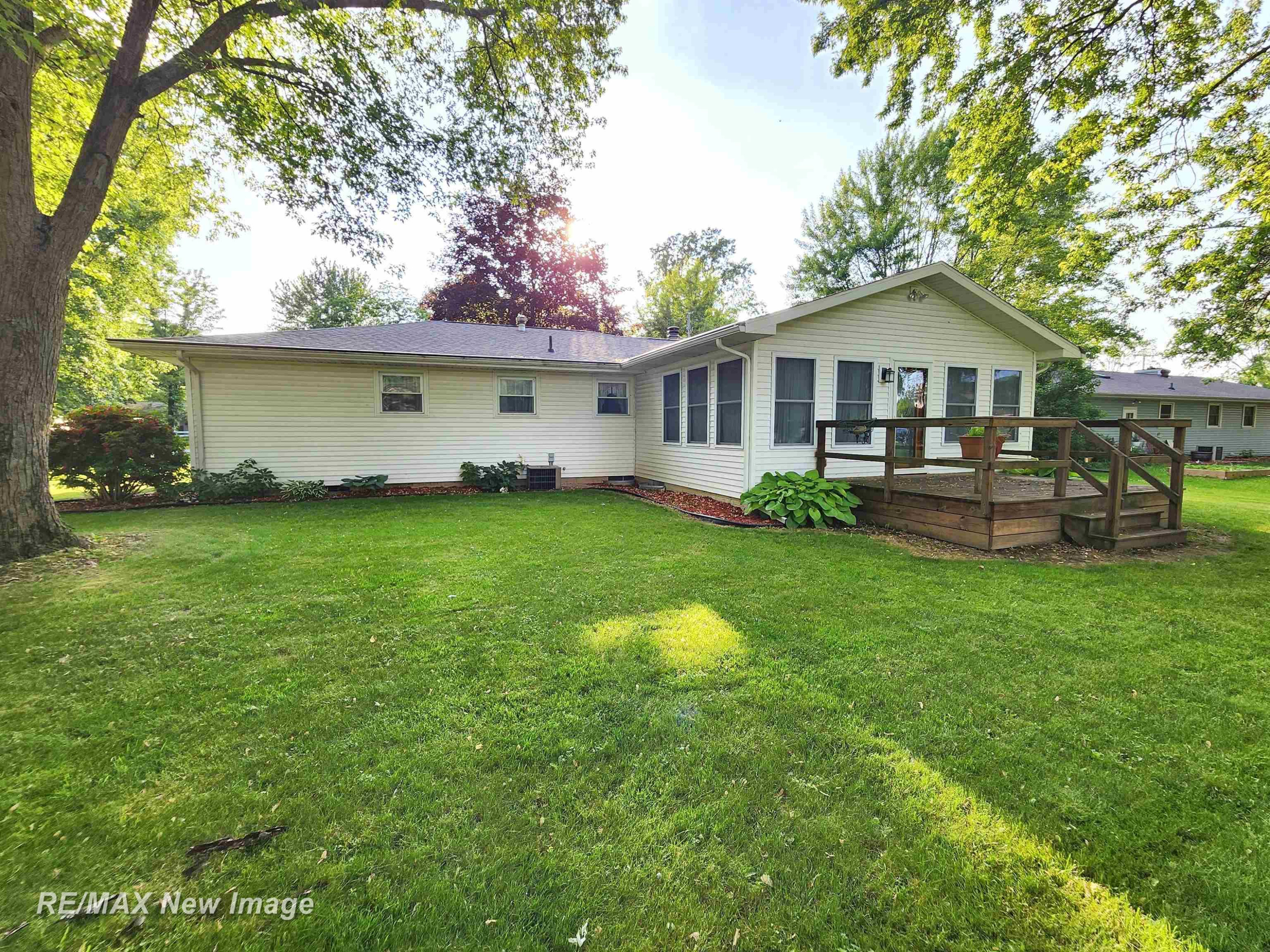 504 Abingdon Street, Chesaning, MI 48616 — Photo 36