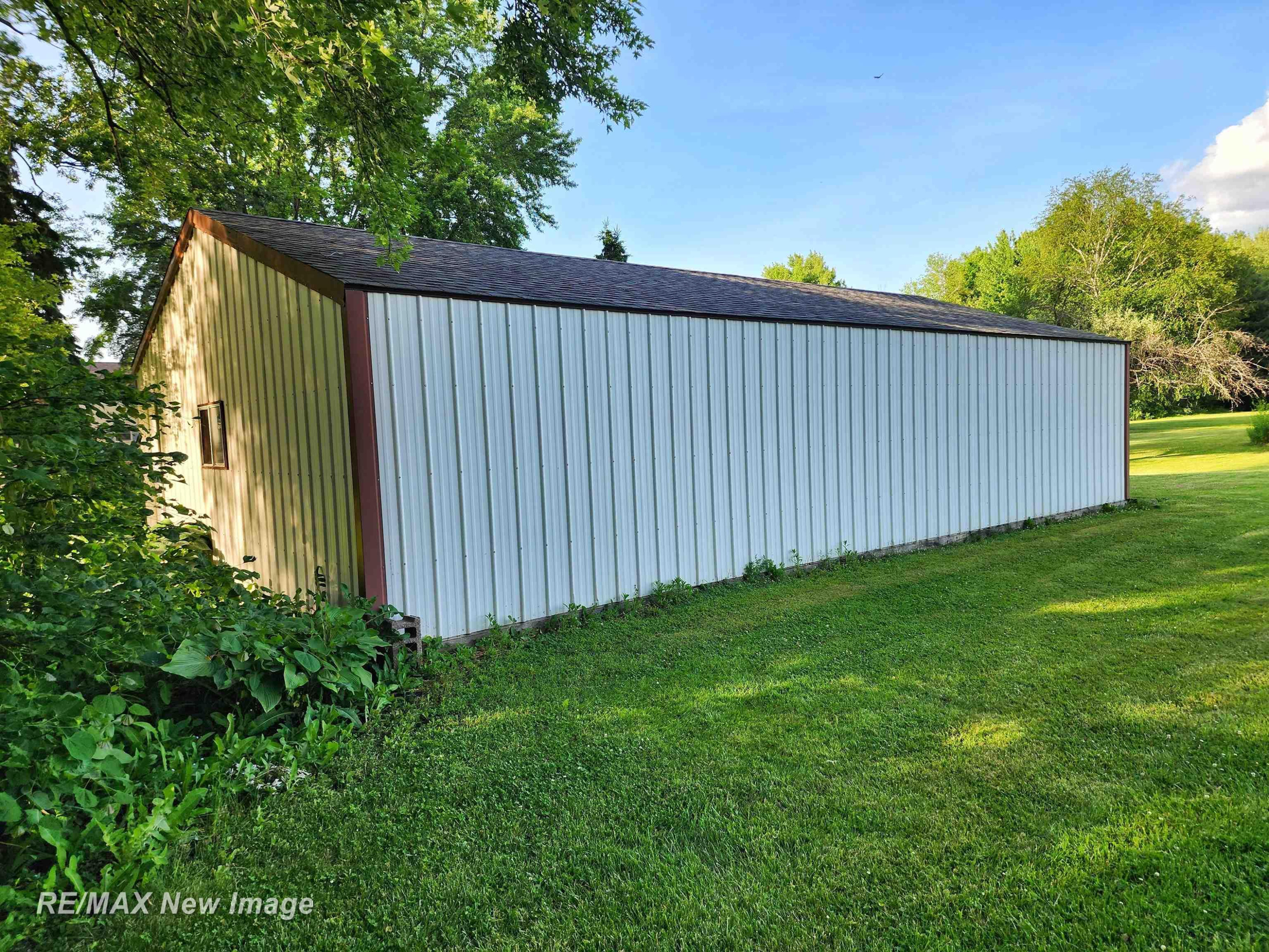 504 Abingdon Street, Chesaning, MI 48616 — Photo 43