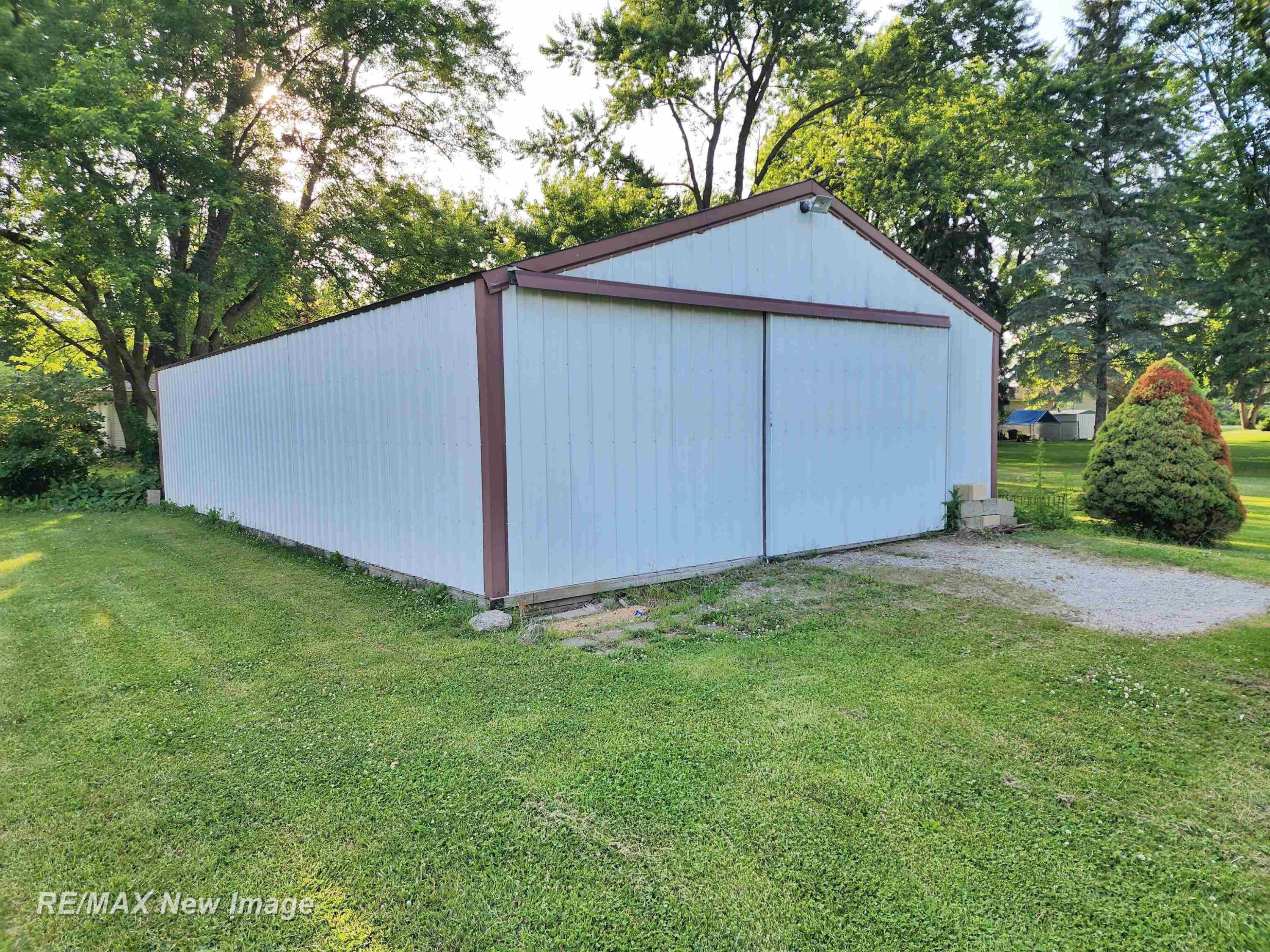 504 Abingdon Street, Chesaning, MI 48616 — Photo 44