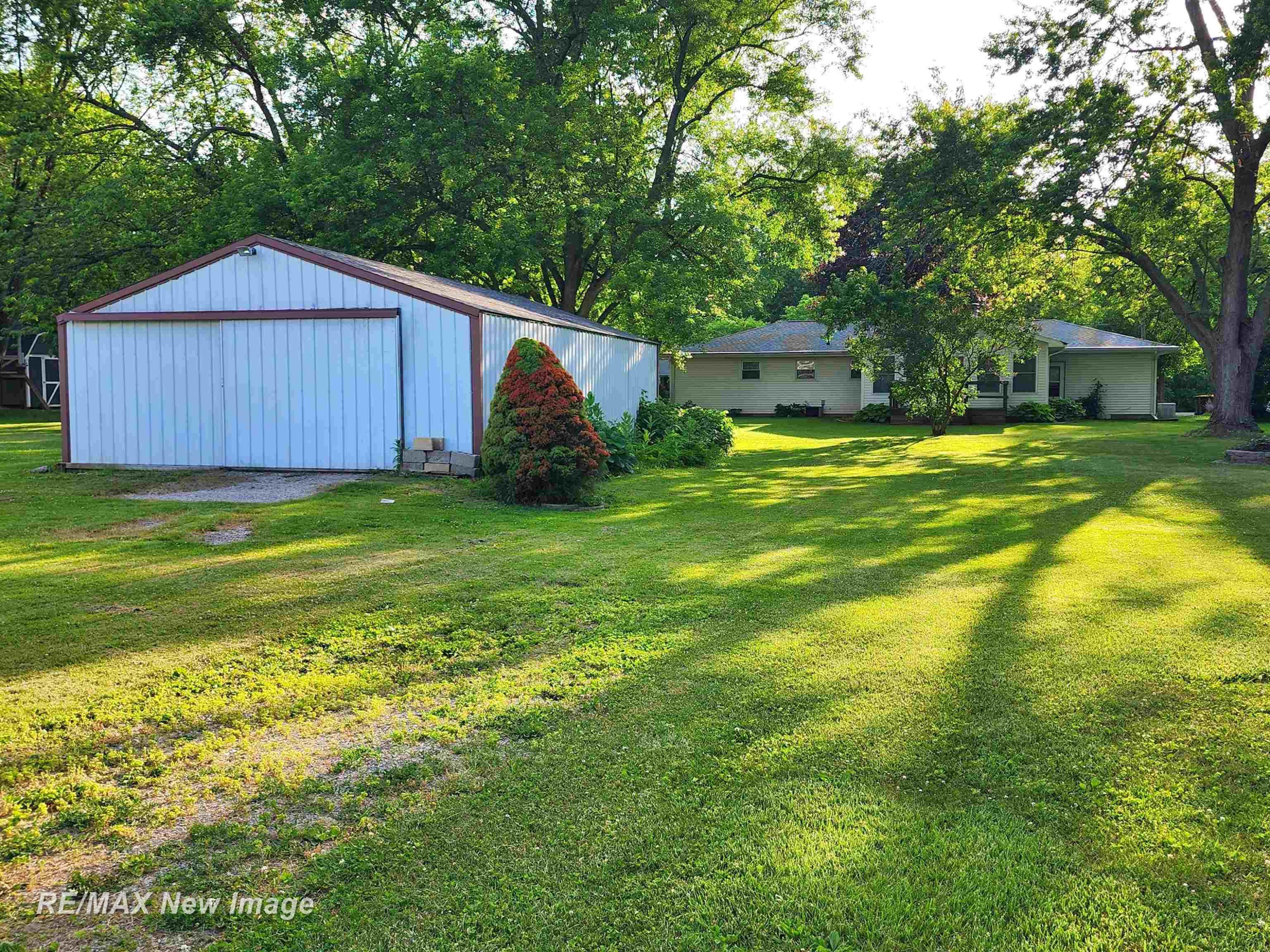 504 Abingdon Street, Chesaning, MI 48616 — Photo 45
