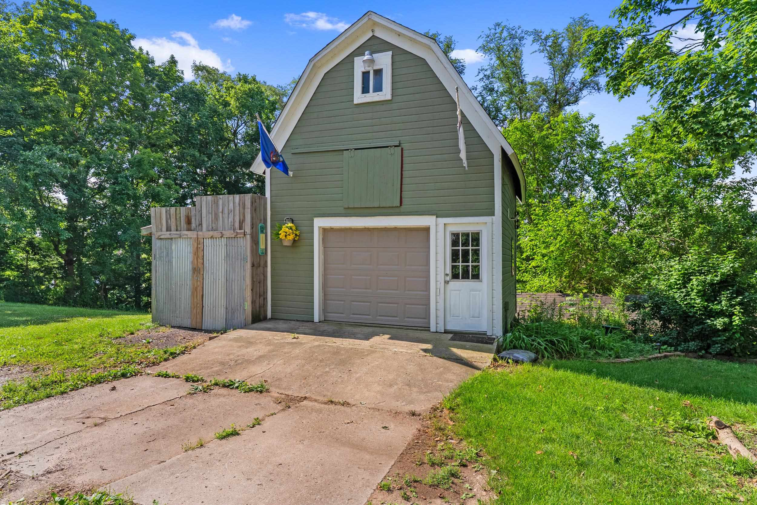 219 S Saginaw Street, Byron, MI 48418 — Photo 12