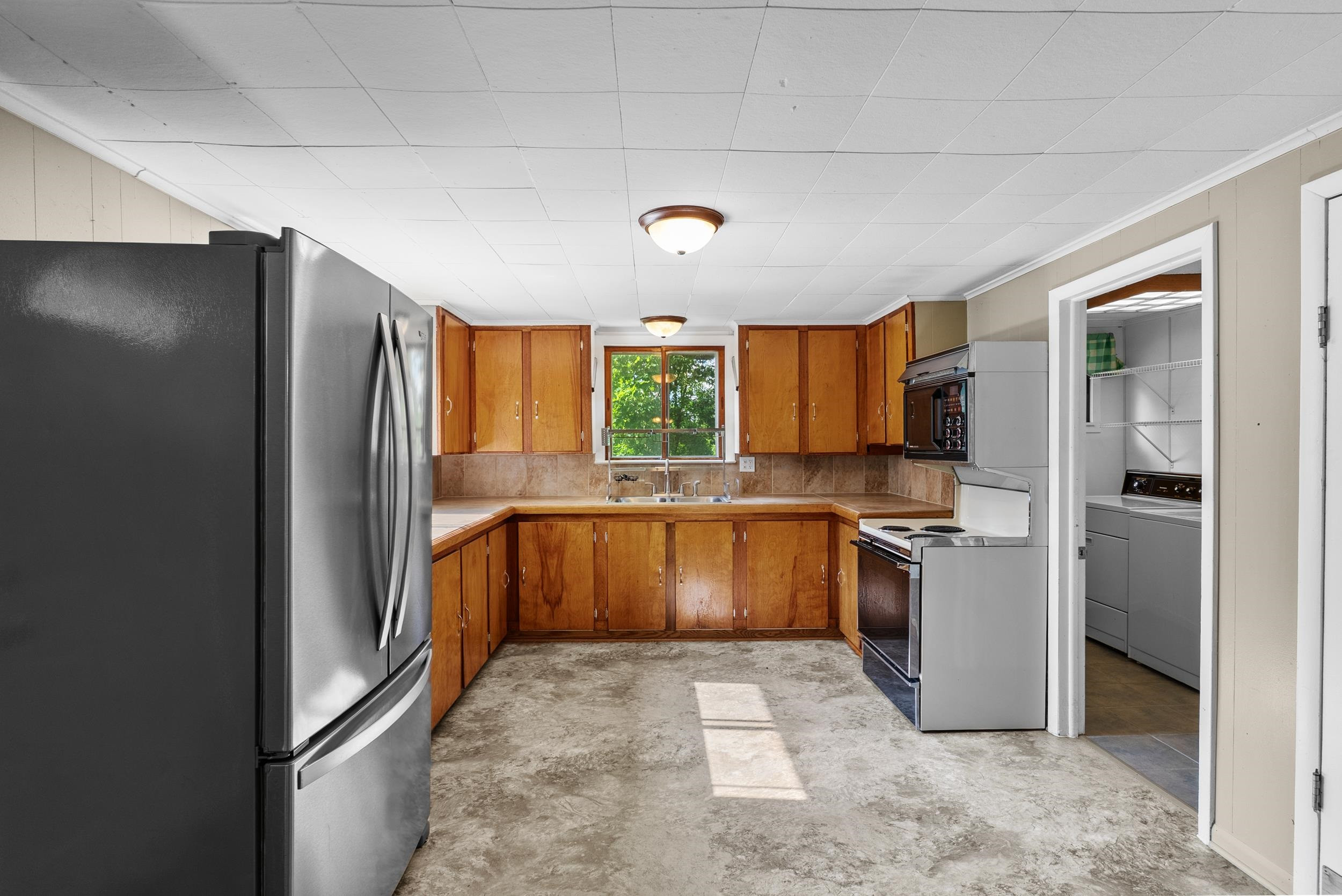 219 S Saginaw Street, Byron, MI 48418 — Photo 28