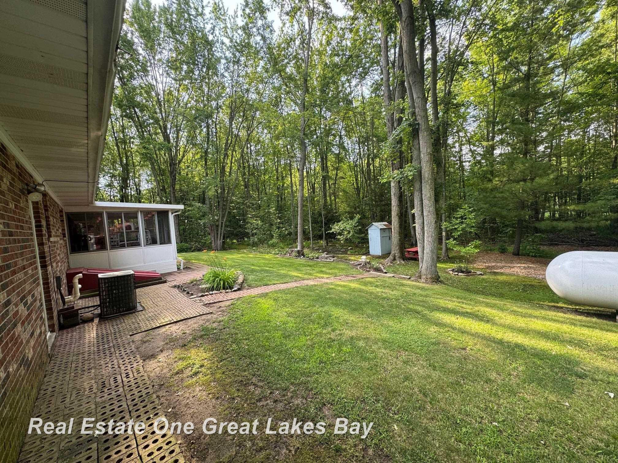 13840 Dice Road, Hemlock, MI 48626 — Photo 30