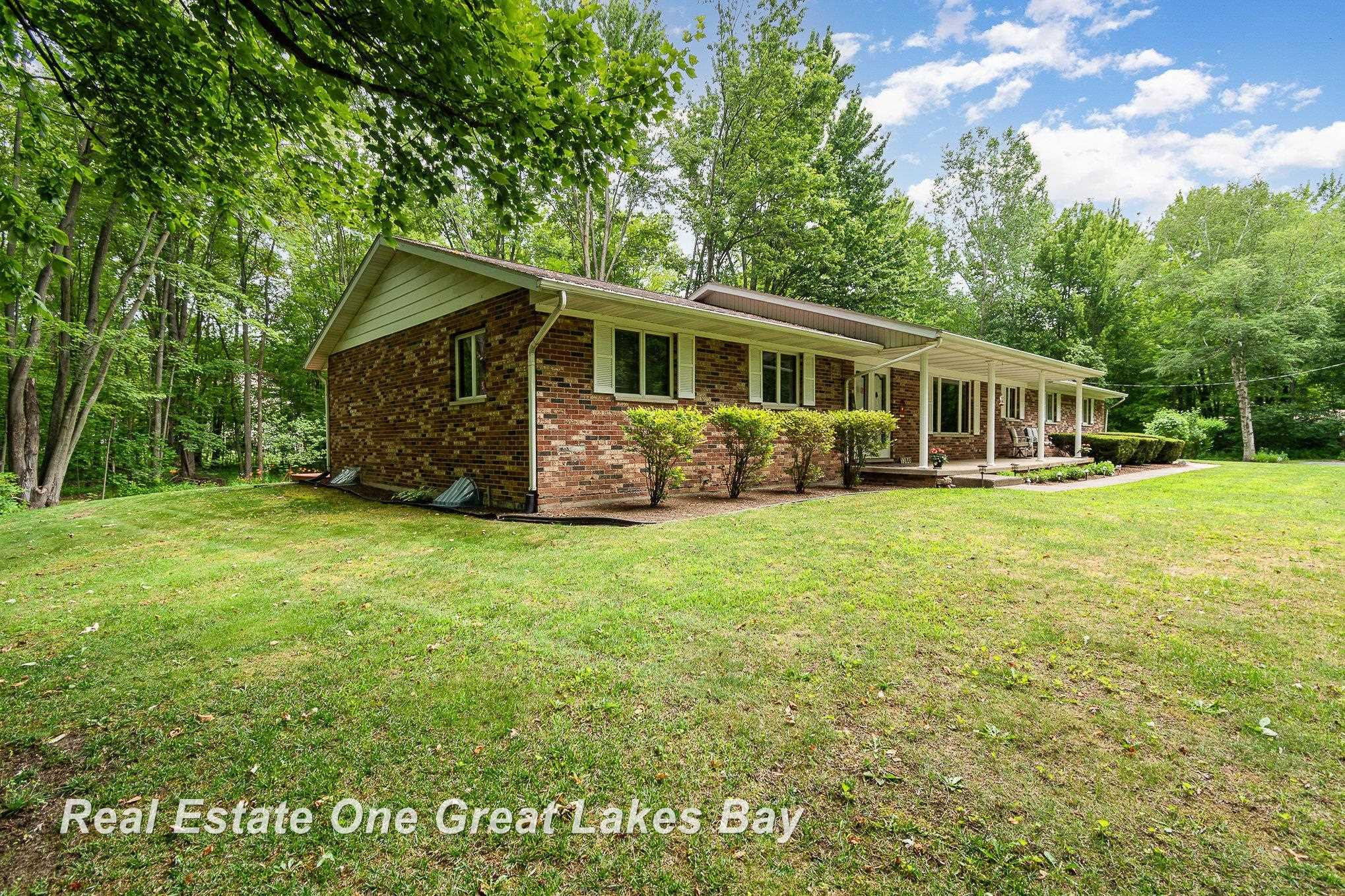 13840 Dice Road, Hemlock, MI 48626 — Photo 34