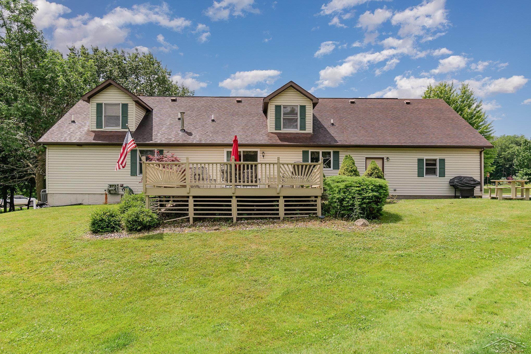5772 Greensboro Way, Gladwin, MI 48624 — Photo 3