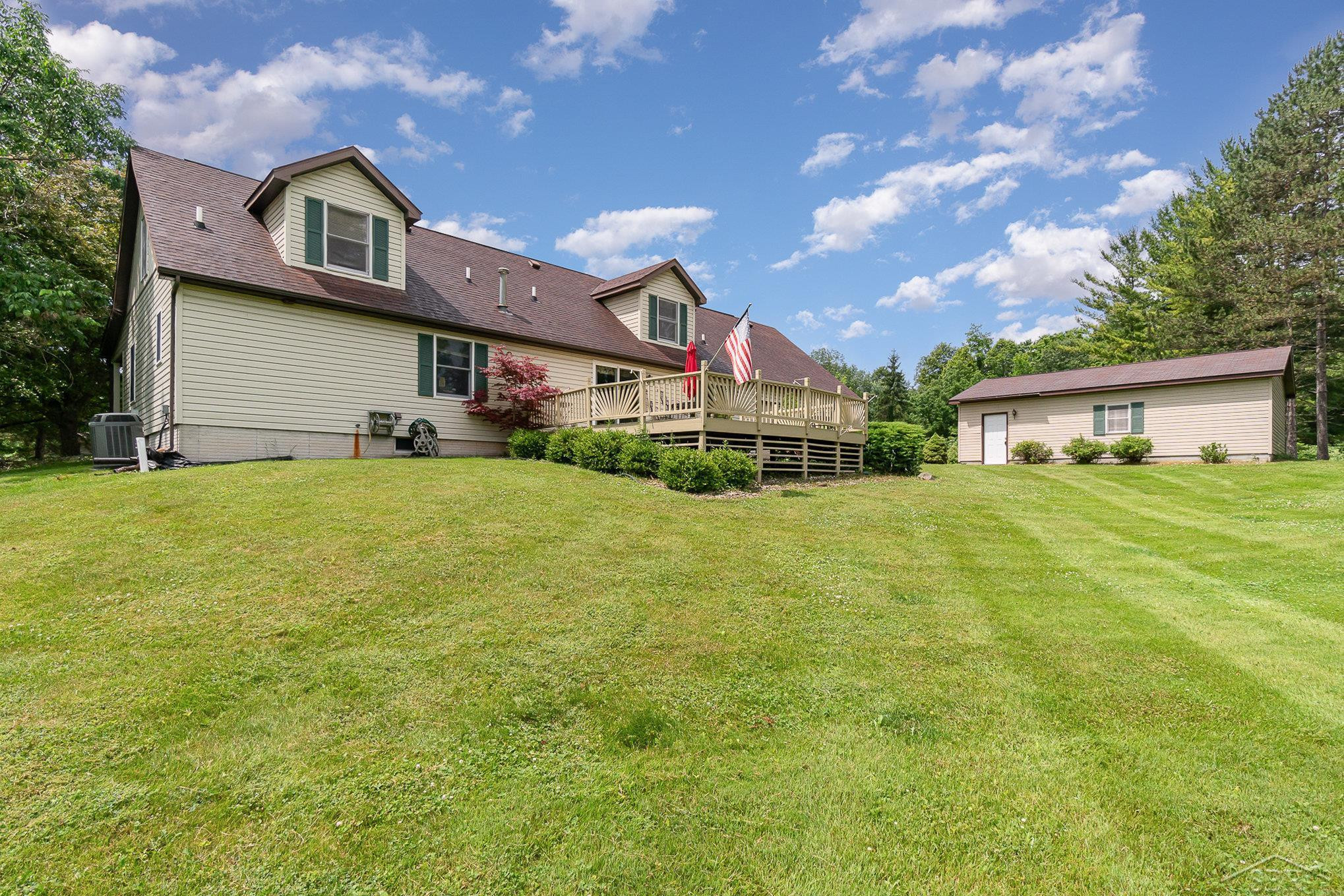 5772 Greensboro Way, Gladwin, MI 48624 — Photo 4