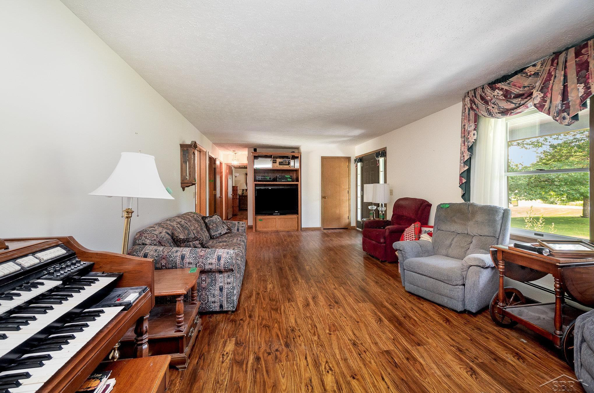 5772 Greensboro Way, Gladwin, MI 48624 — Photo 8