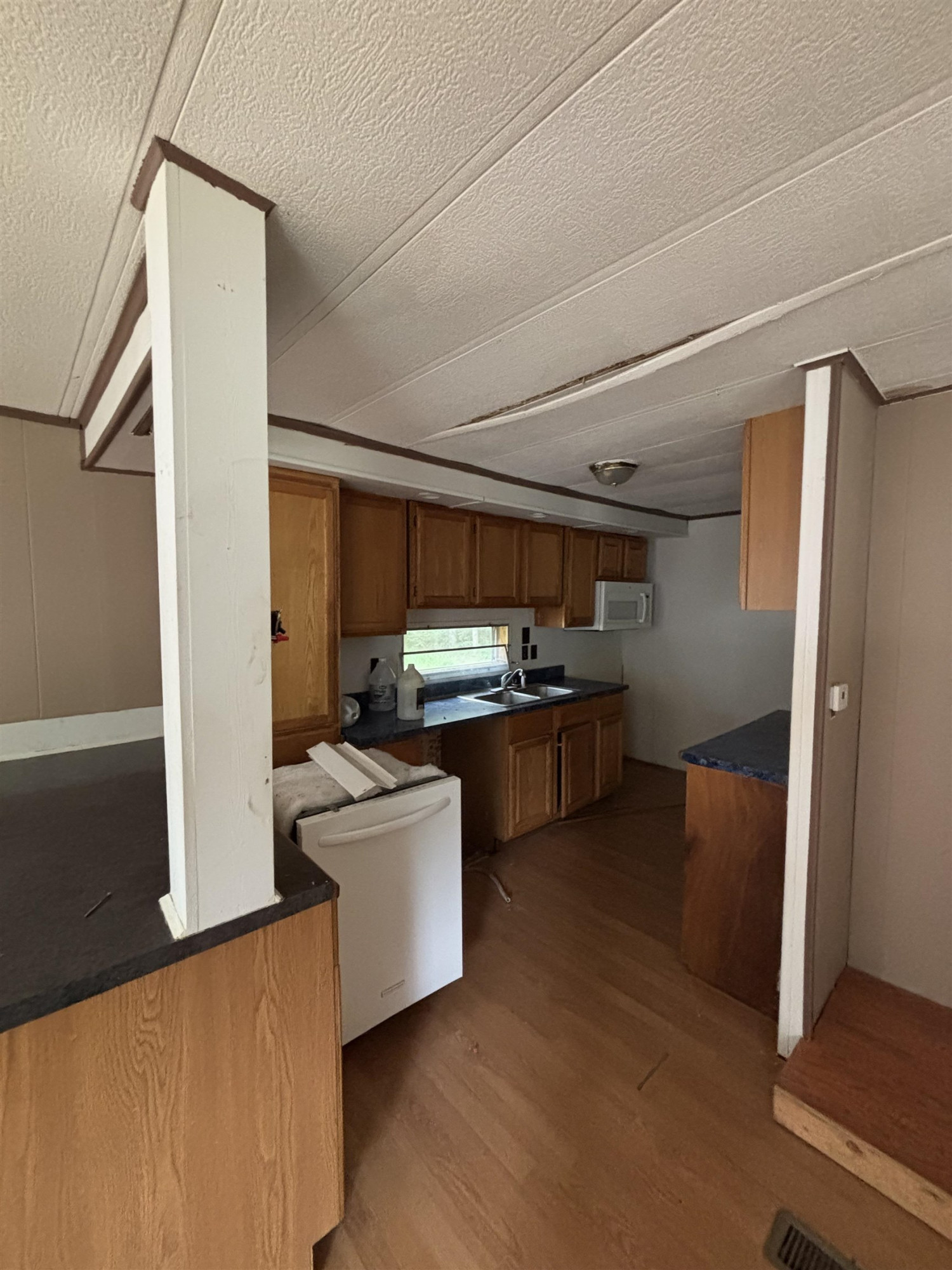 5383 PINE Street, Croswell, MI 48422 — Photo 8