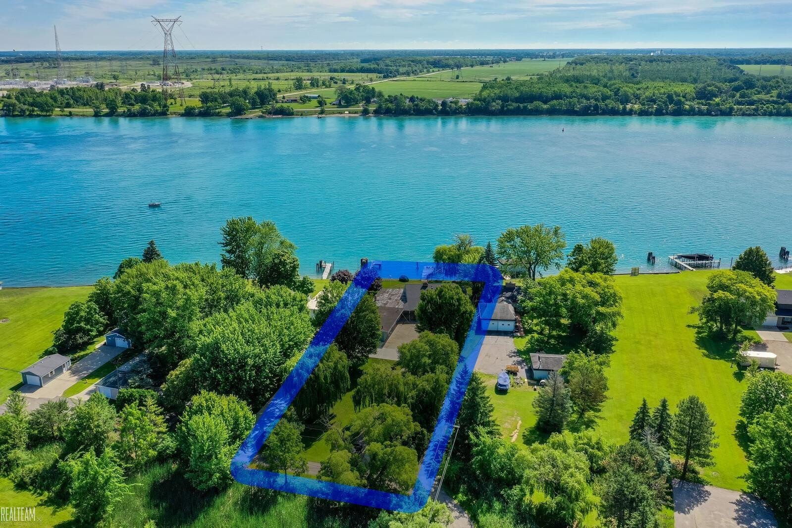 4045 River Road, MI — Photo 6