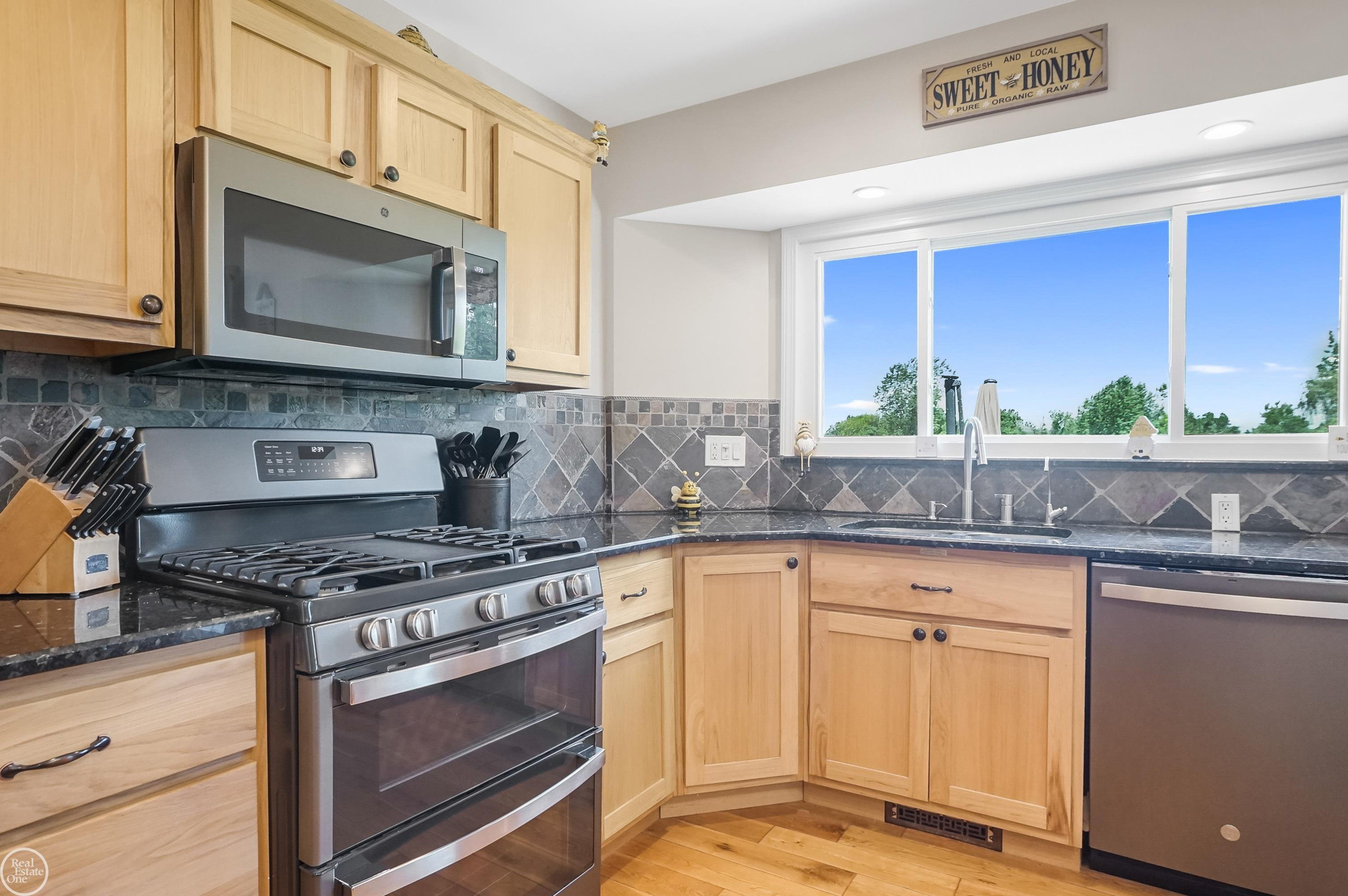 27611 Prinz Road, Richmond, MI 48062 — Photo 11