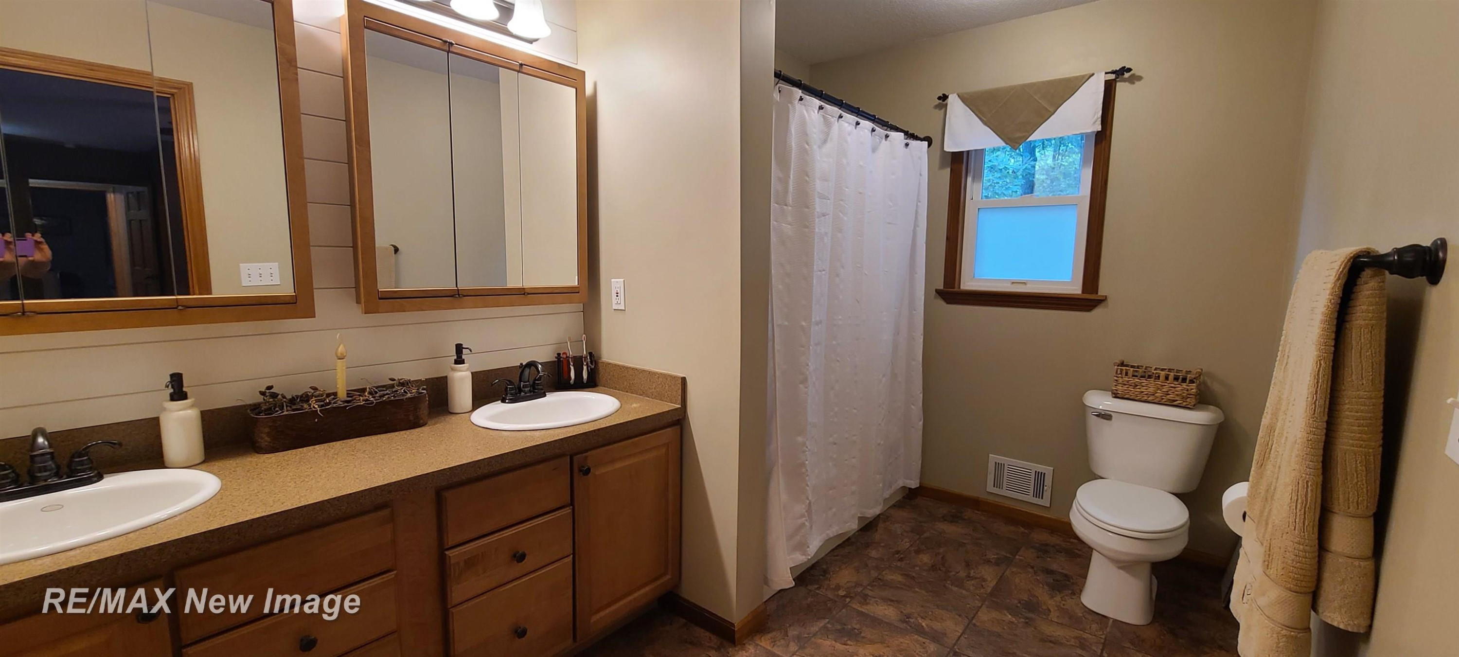 133 W Love Road, Sanford, MI 48657 — Photo 25